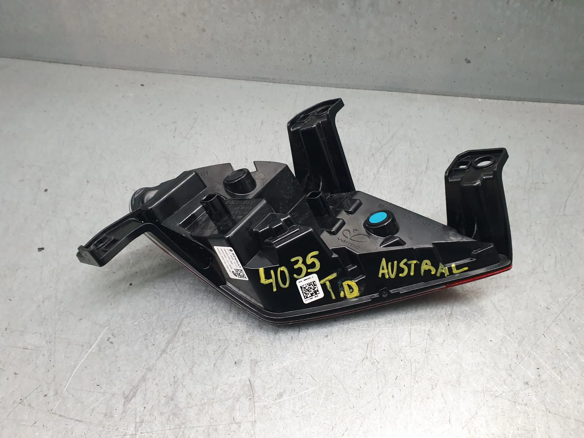 Right rear fog light RENAULT Austral Imagem-4