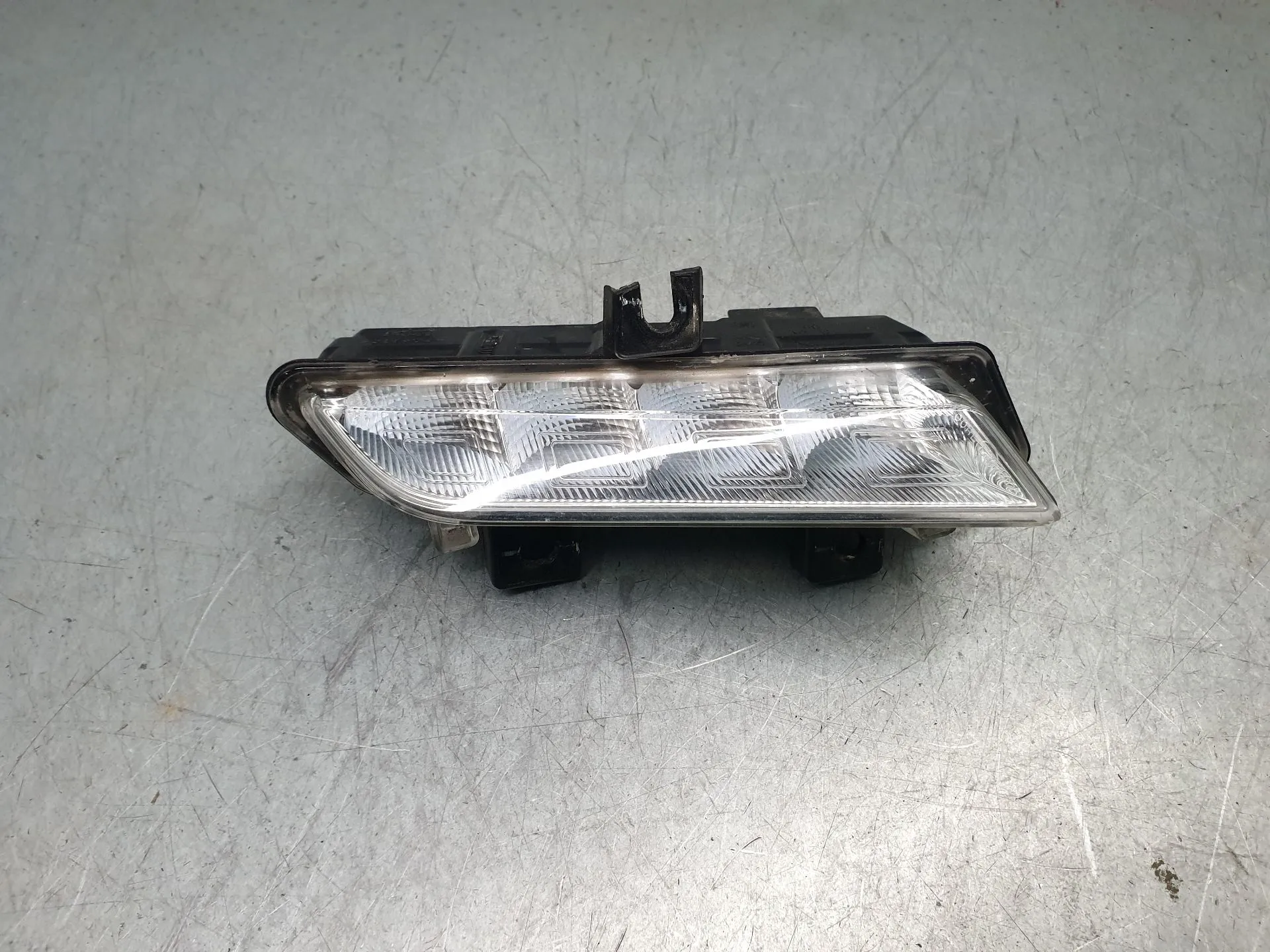 Lumière diurne Droite RENAULT Clio IV Grandtour (KH_)