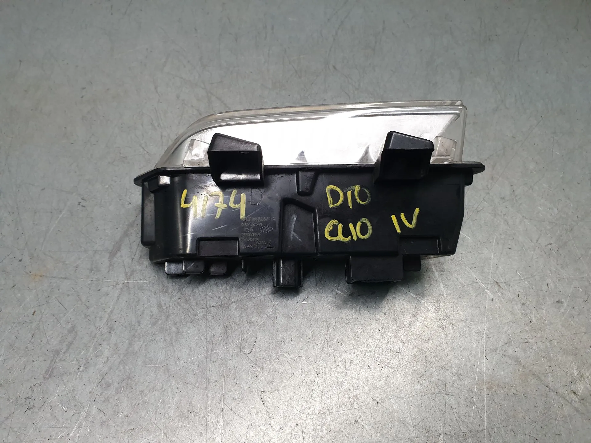 Daytime running light right RENAULT Clio IV Grandtour (KH_) Imagem-4