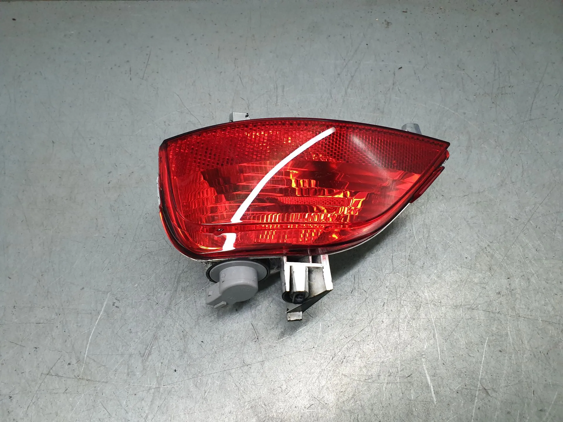 Feu antibrouillard Arrière Gauche DACIA Sandero III