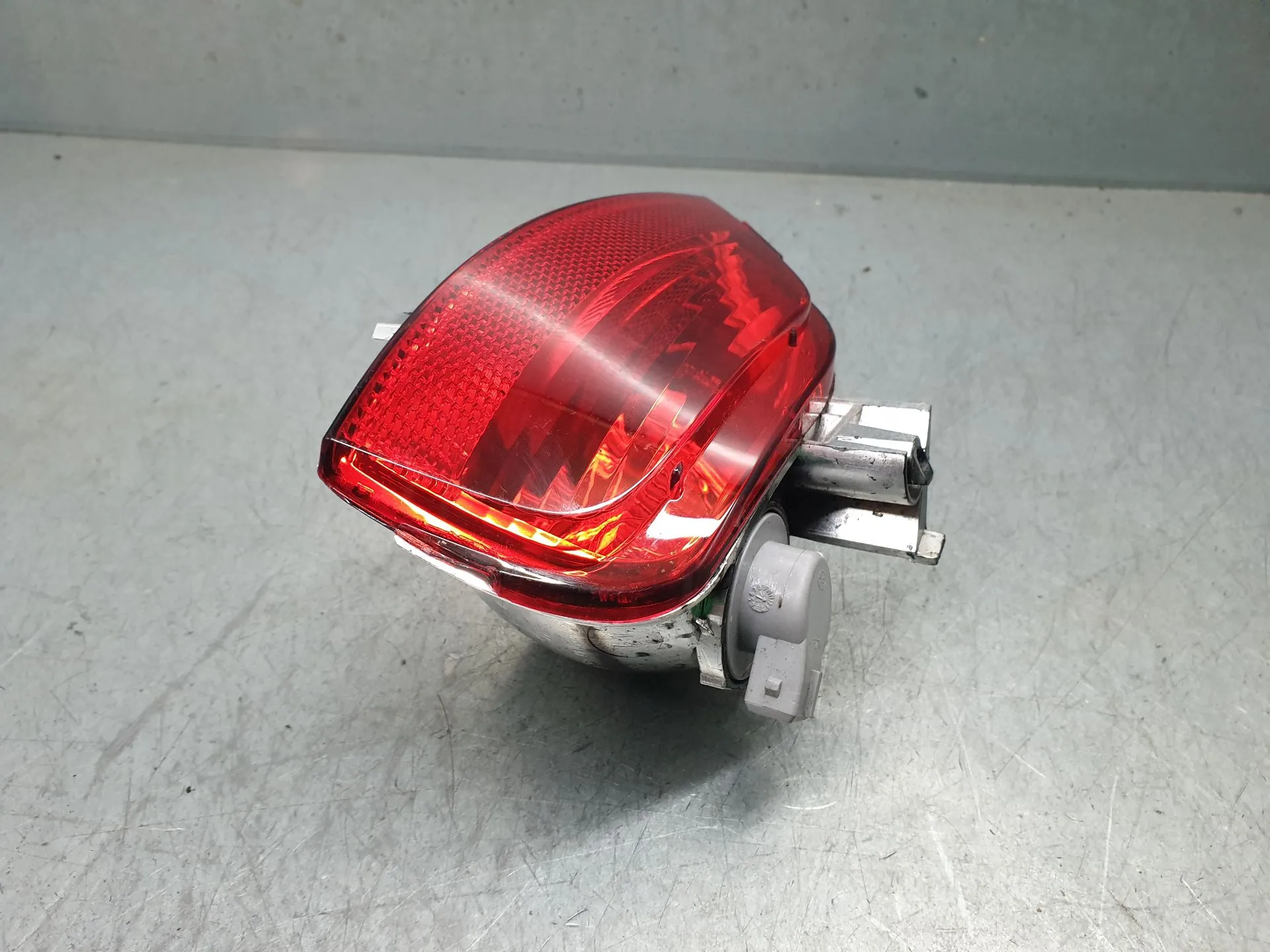 Left rear fog light DACIA Sandero III Imagem-2