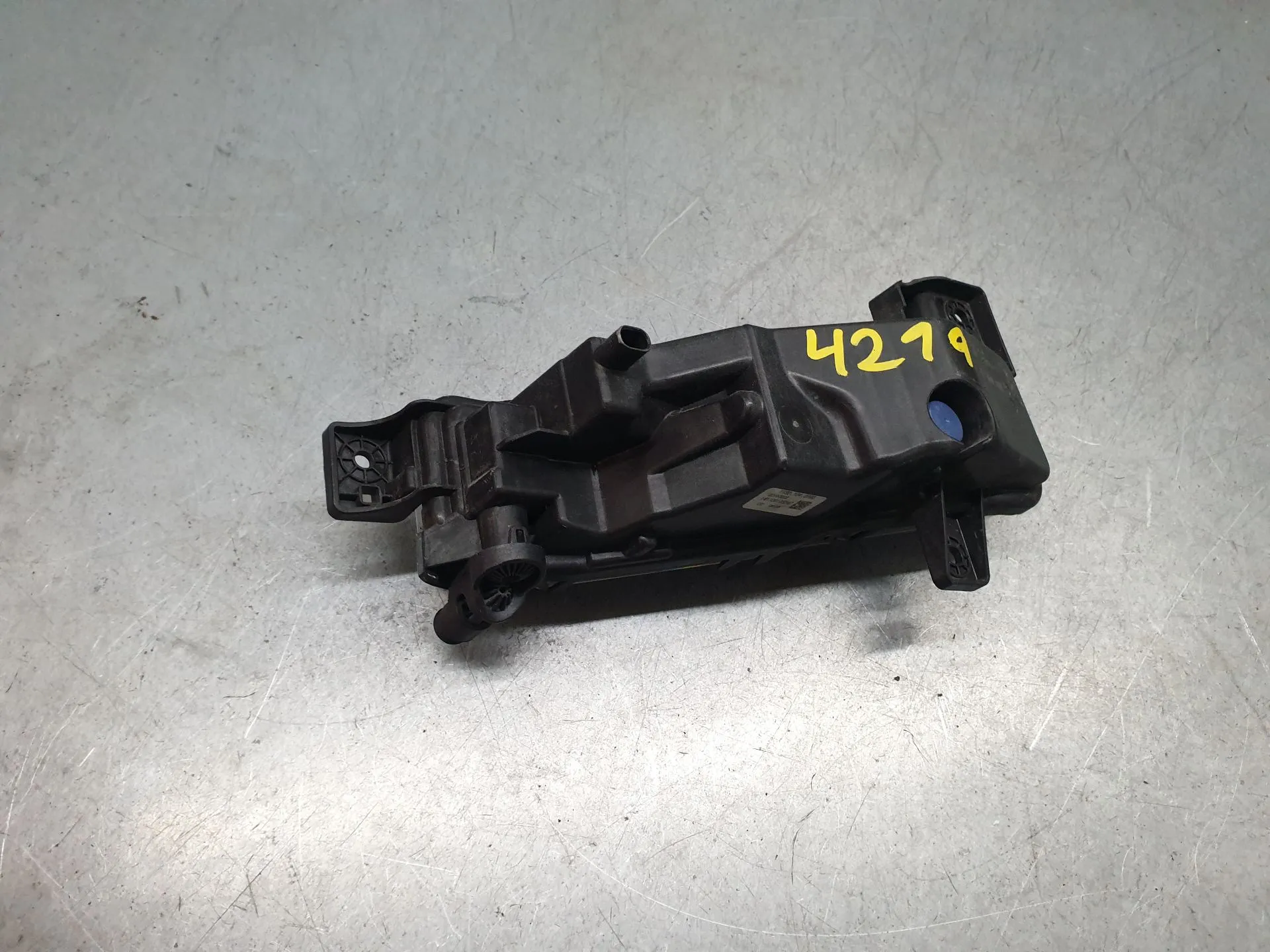 Feu antibrouillard Avant Droite BMW 1 (F40) Imagem-5