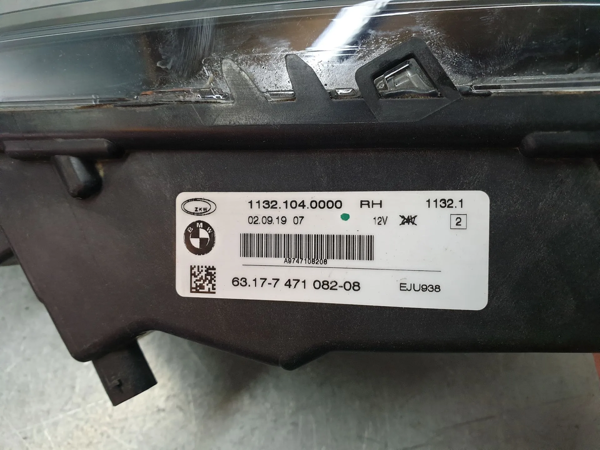 Feu antibrouillard Avant Droite BMW 1 (F40) Imagem-7