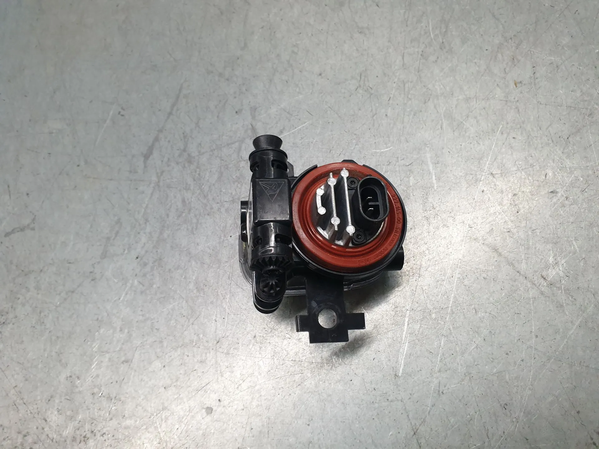 Left front fog light RENAULT Megane IV Grandtour (K9A/M_) Imagem-4