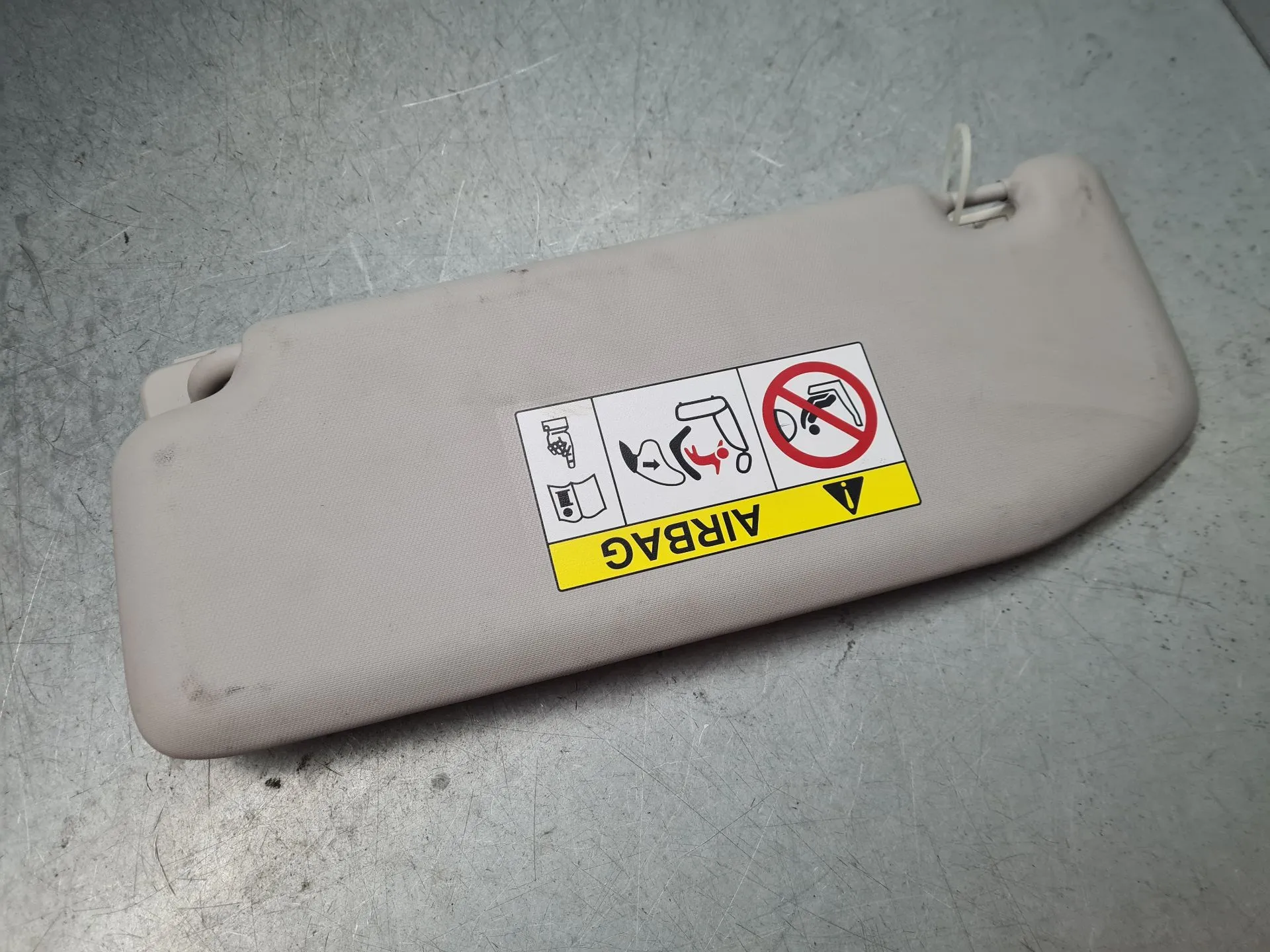 Pála de sol direita CITROËN C3 III Van (SX_, SY_) Imagem-3