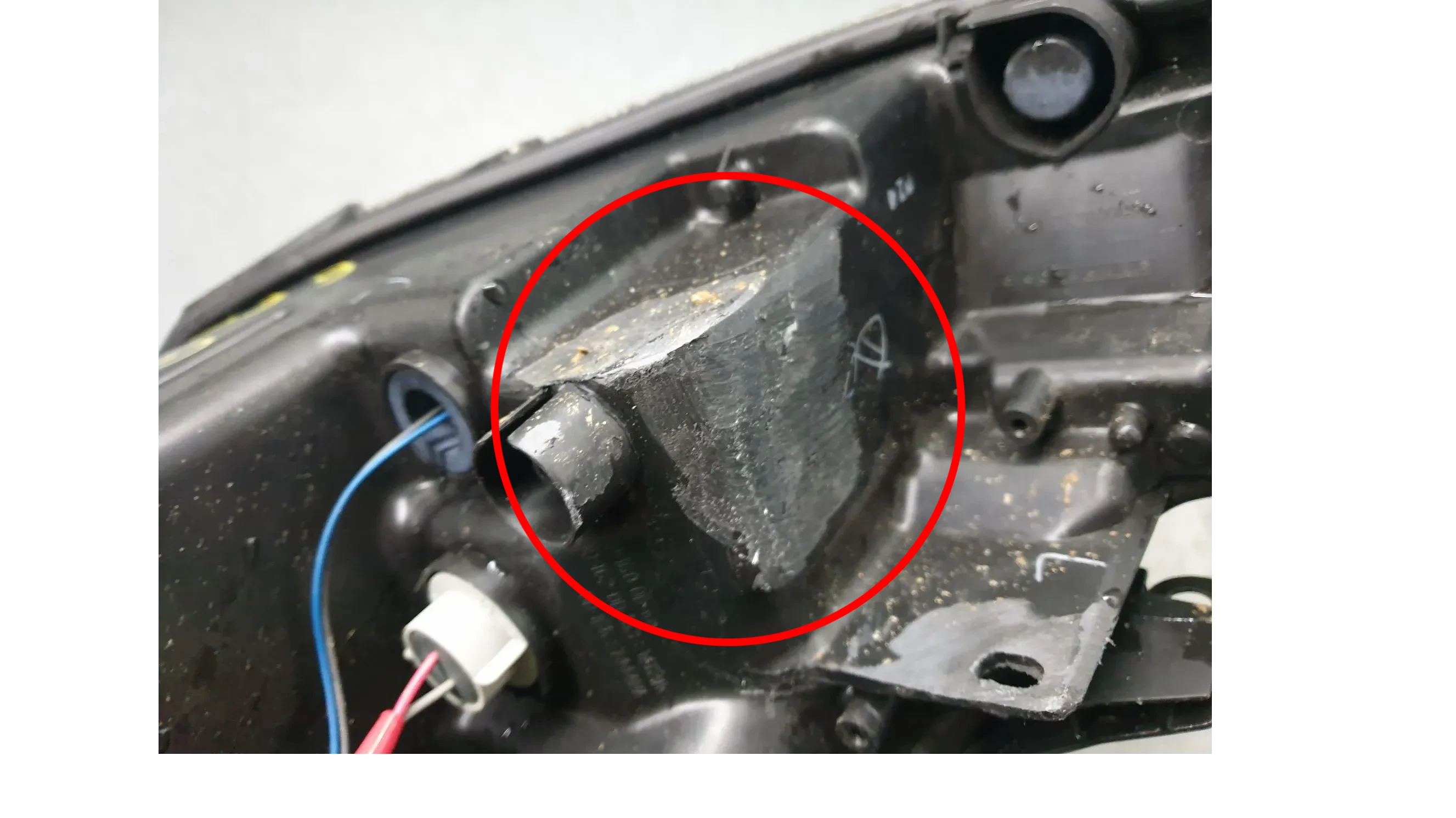 Right Headlight TOYOTA Yaris (_P13_) Imagem-12