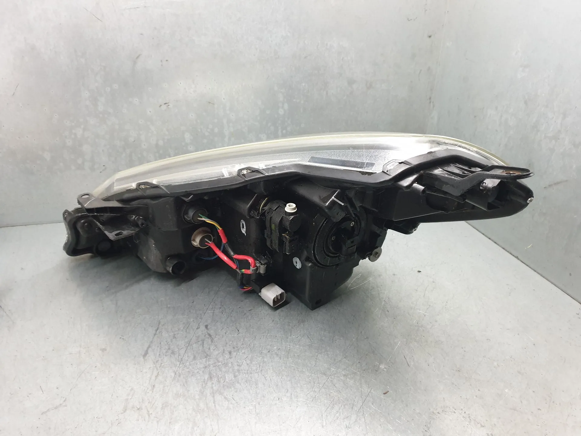 Right Headlight TOYOTA Yaris (_P13_) Imagem-3