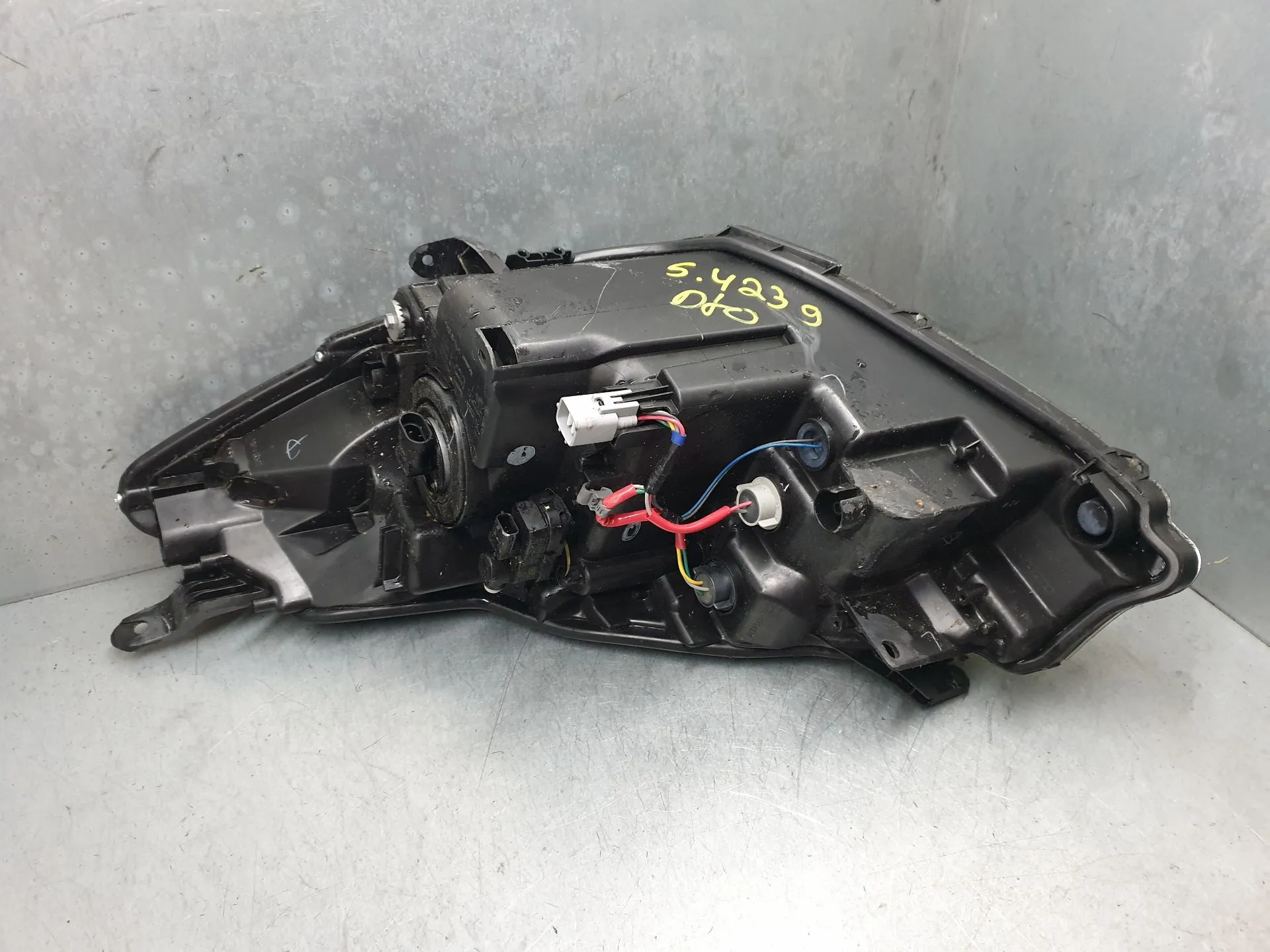 Right Headlight TOYOTA Yaris (_P13_) Imagem-4