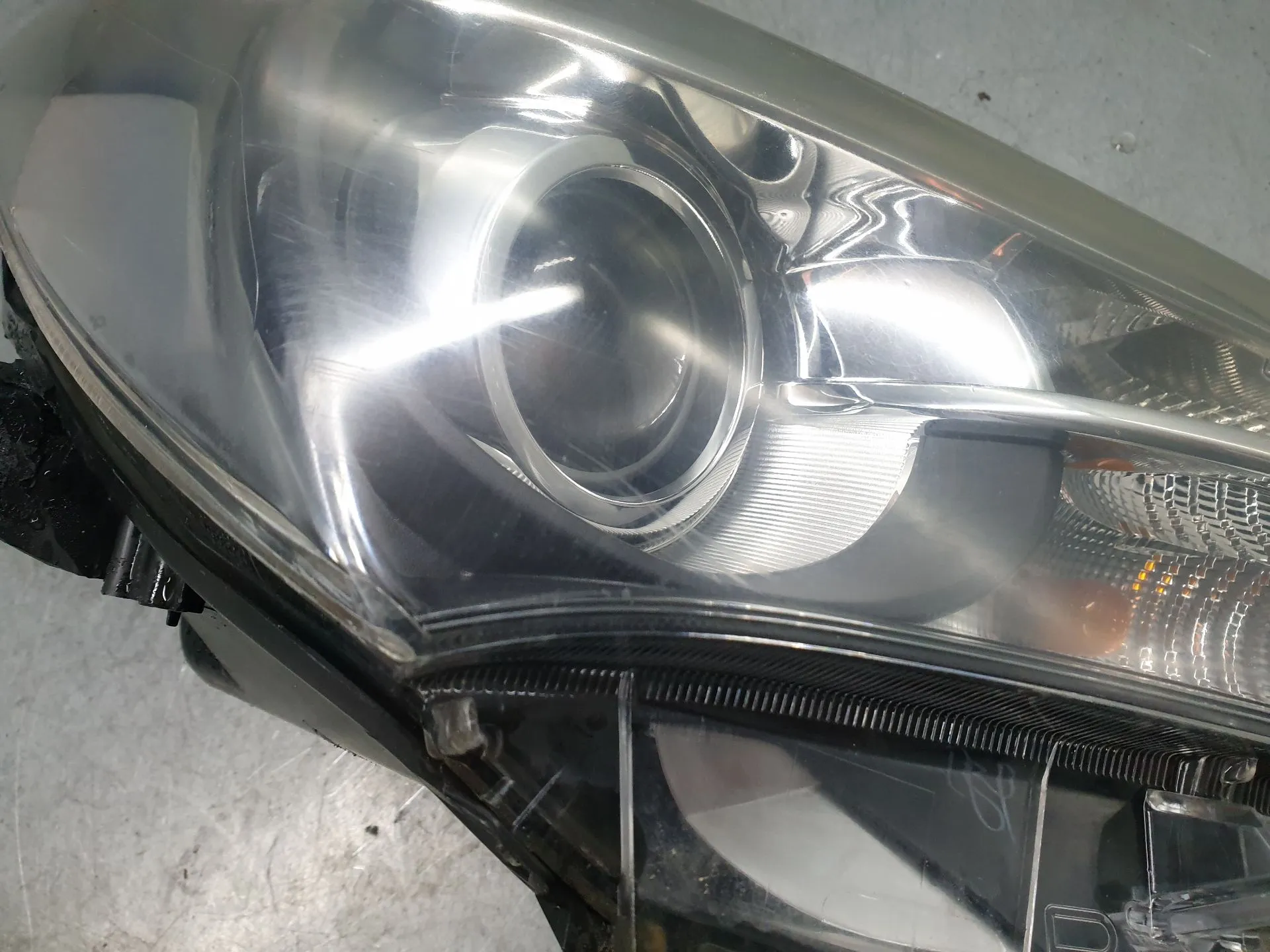 Right Headlight TOYOTA Yaris (_P13_) Imagem-5