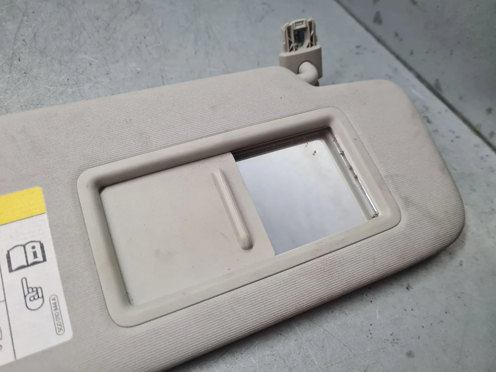 Pála de sol direita VOLKSWAGEN Golf VII (5G1, BQ1, BE1, BE2) Imagem-1