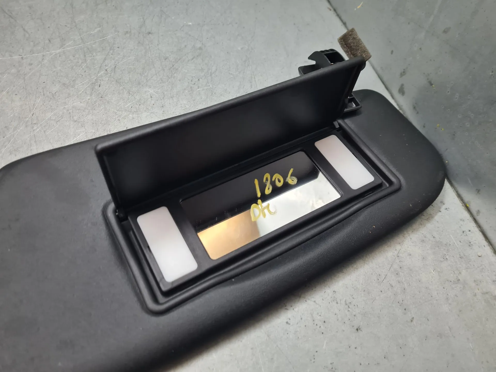 Parasol Derecho NISSAN Qashqai II (J11) Imagem-1