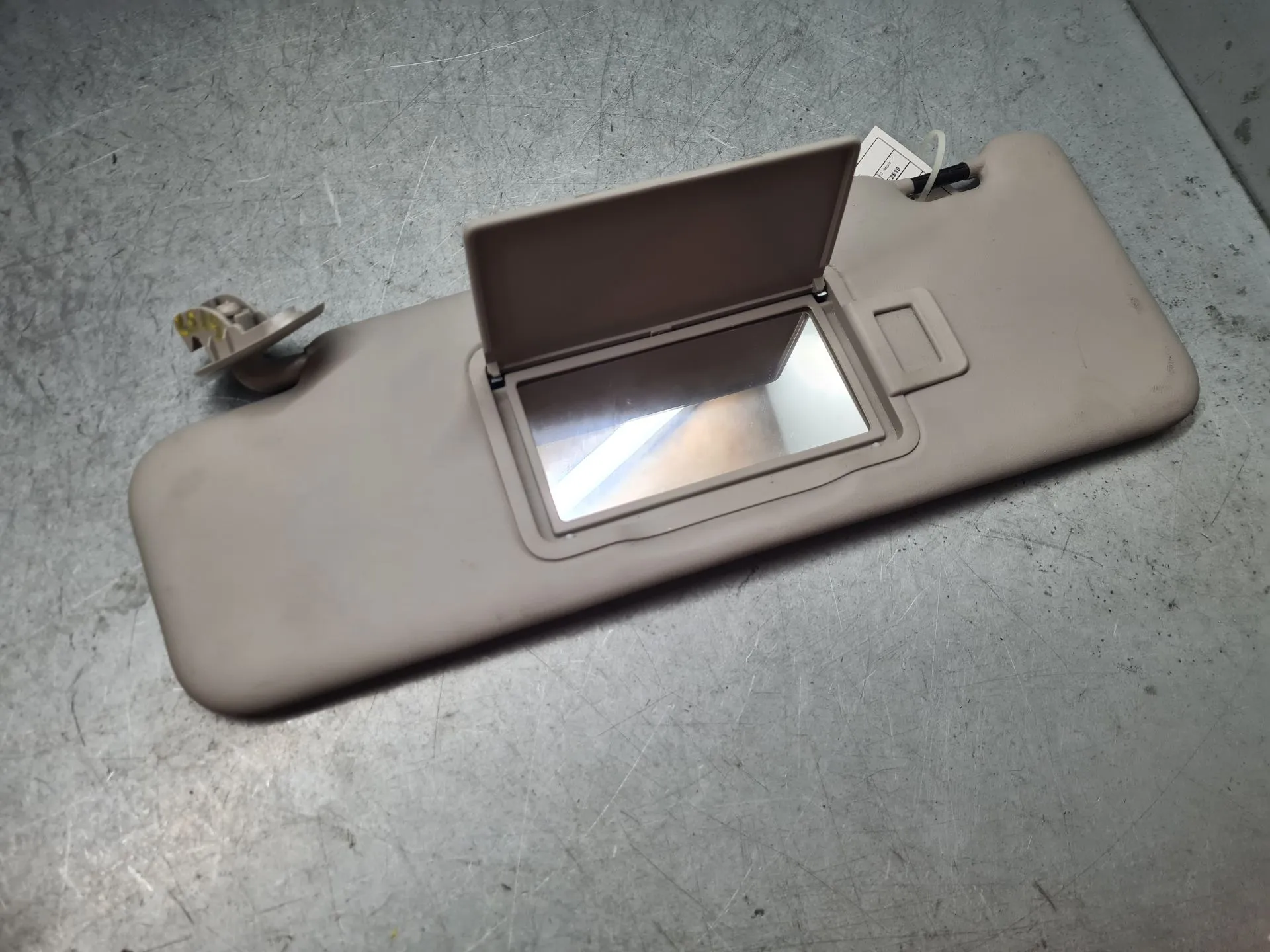 Pála de sol esquerda DACIA Duster (HM_) Imagem-1