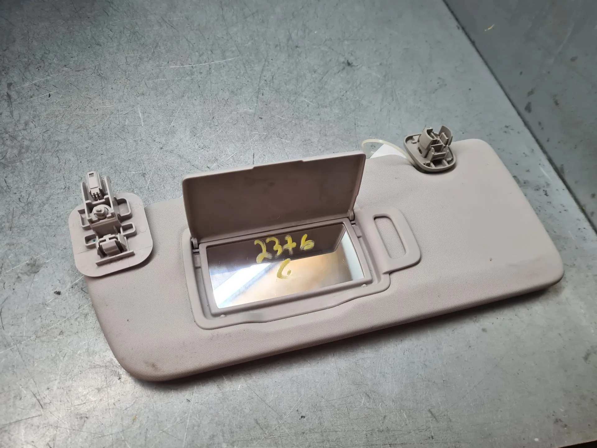 Pála de sol esquerda RENAULT Megane IV (B9A/M_)