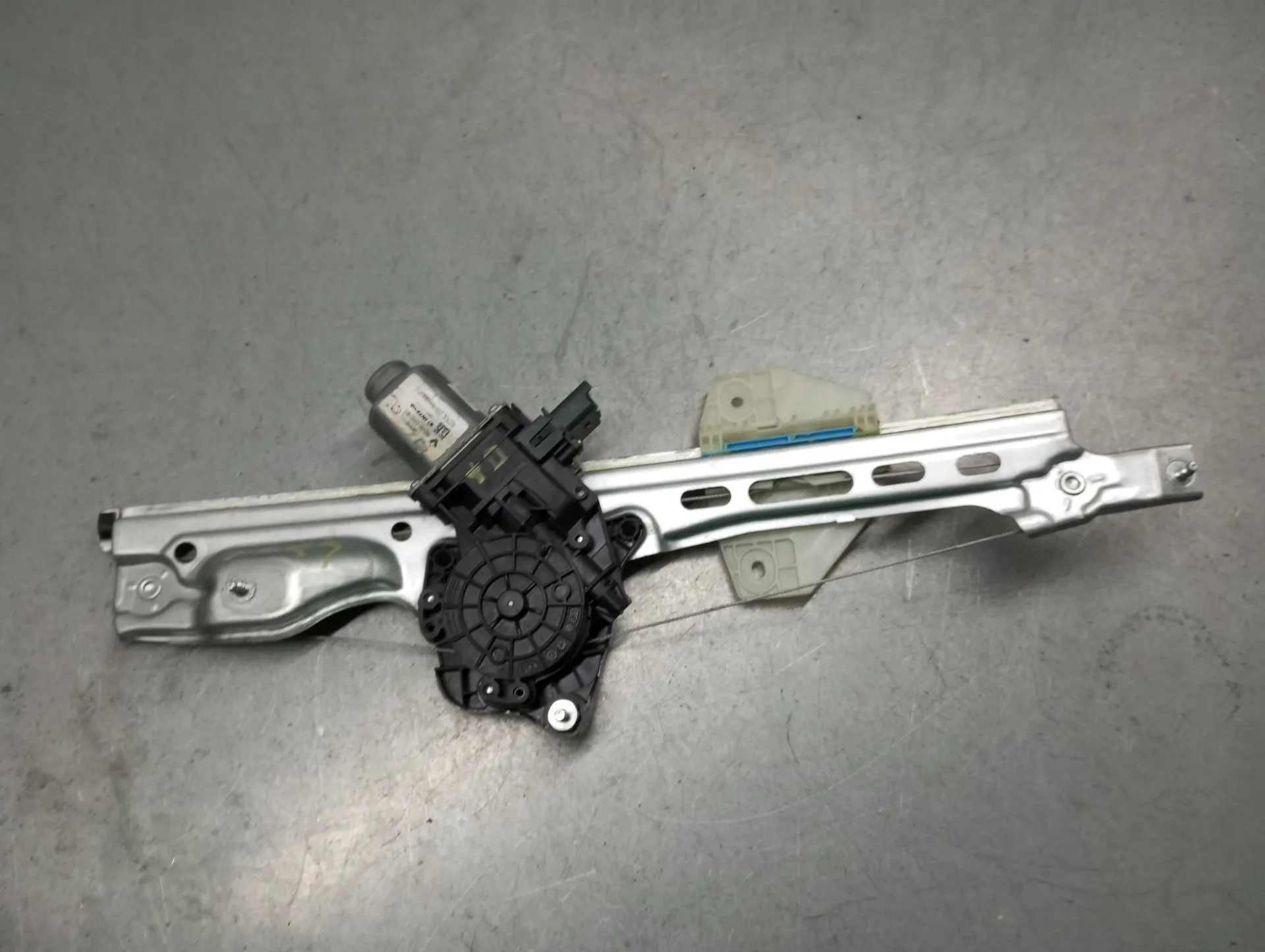 Elevador vidros trás direito PEUGEOT 208 II Imagem-1