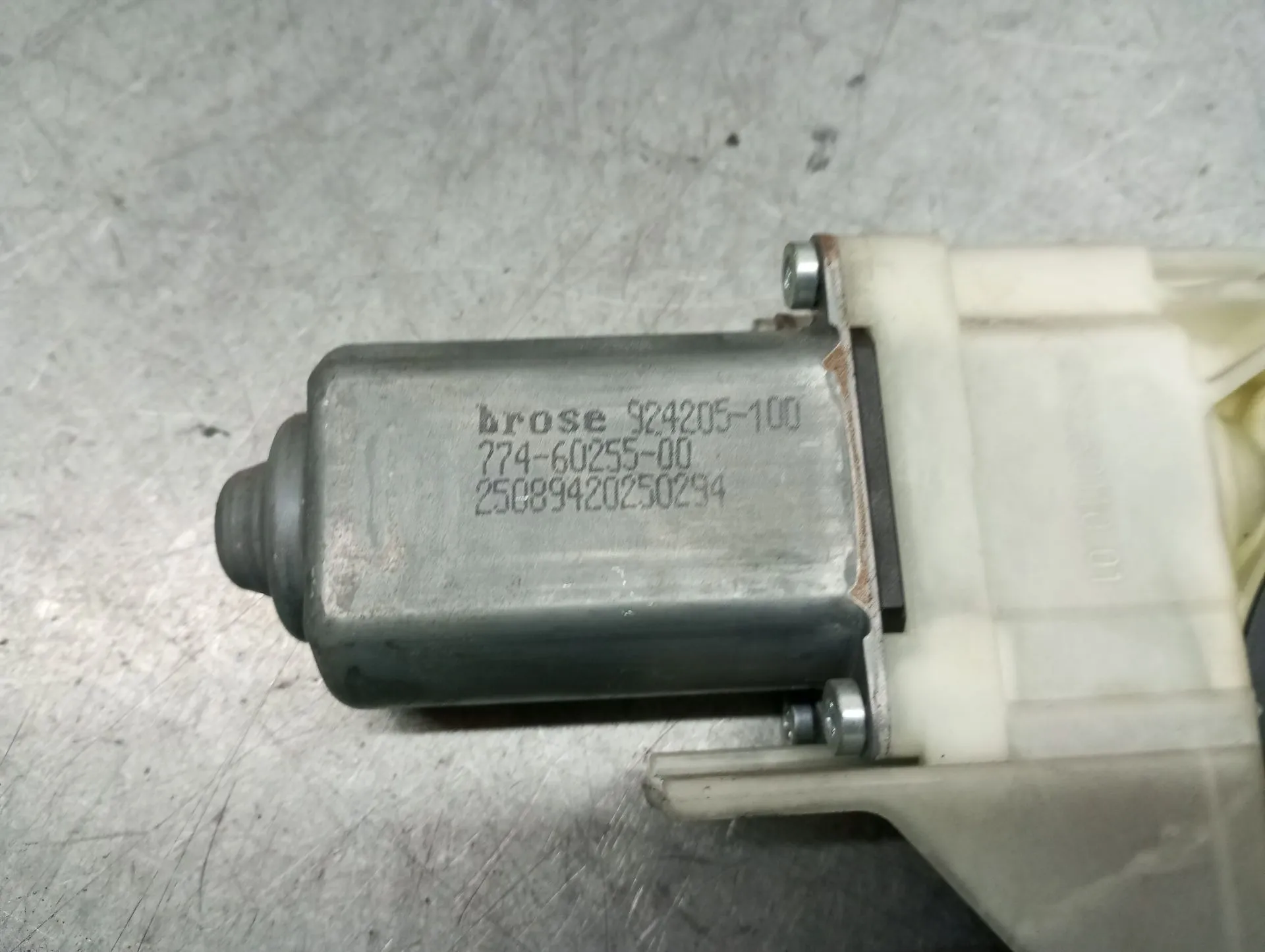 Moteur lève-vitre avant gauche PORSCHE Panamera (970) Imagem-2