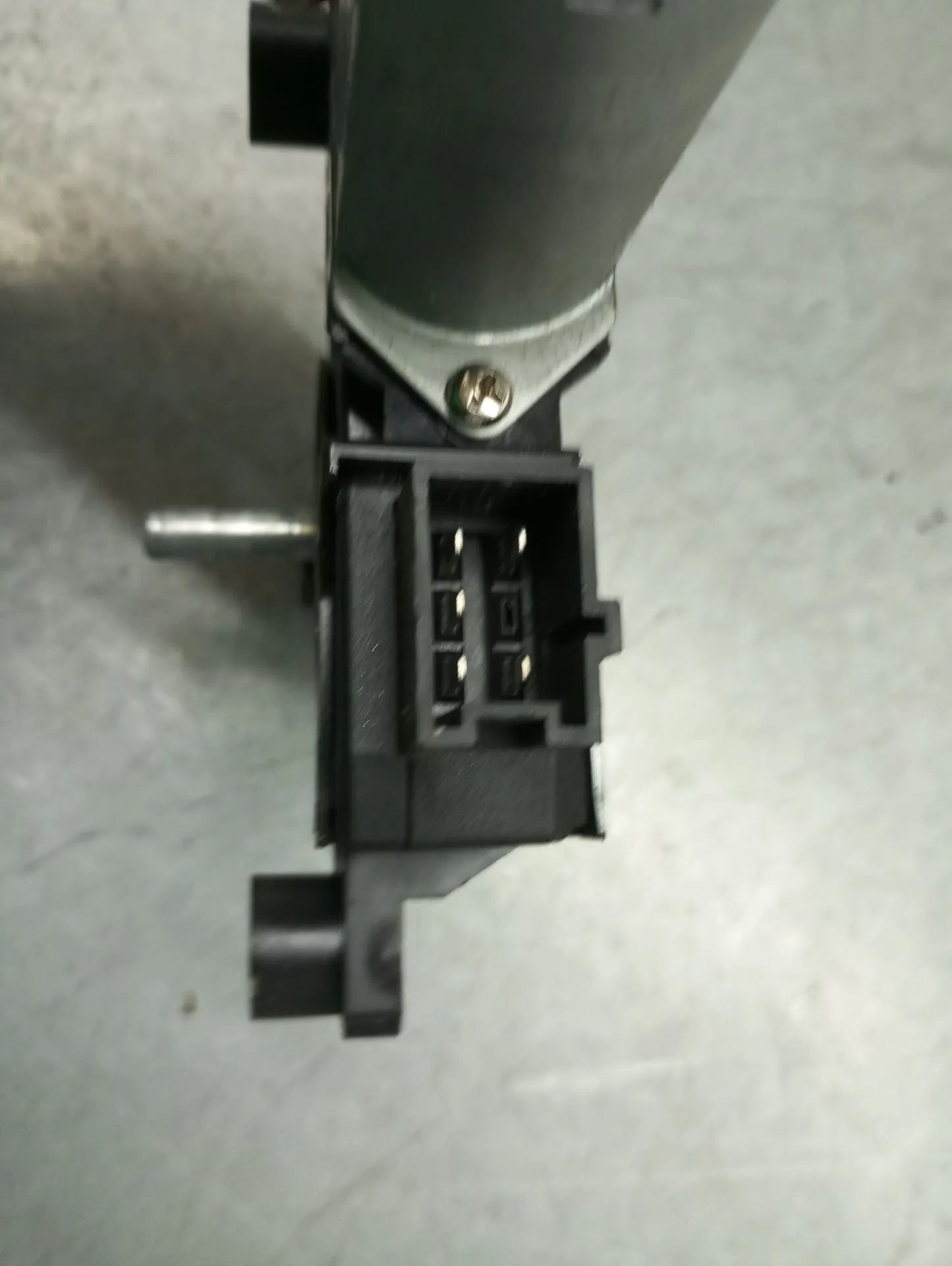 Motor vidro trás esquerdo MERCEDES-BENZ GLA (X156) Imagem-1