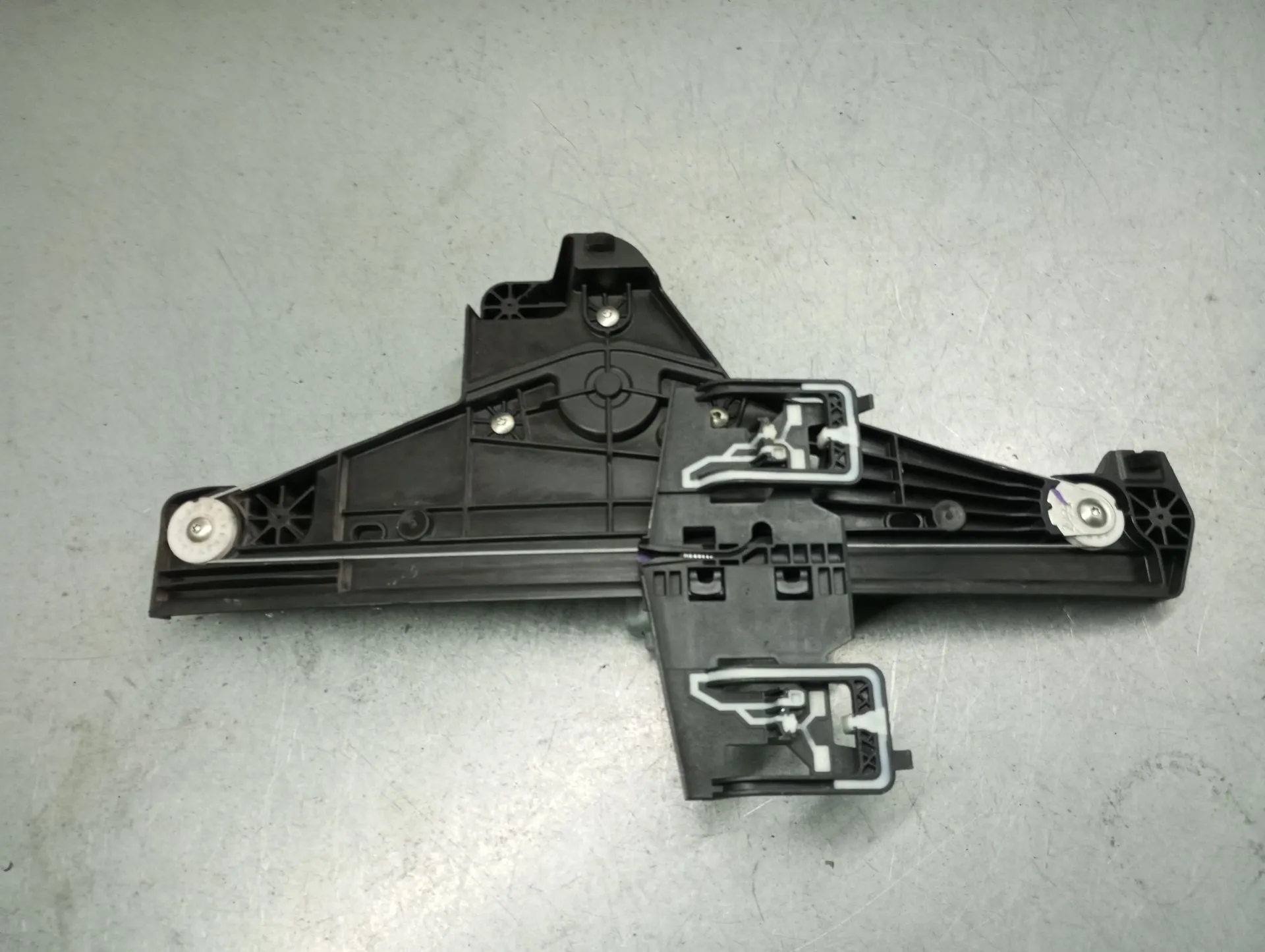 Elevador vidros trás esquerdo PEUGEOT 2008 II (U_) Imagem-1