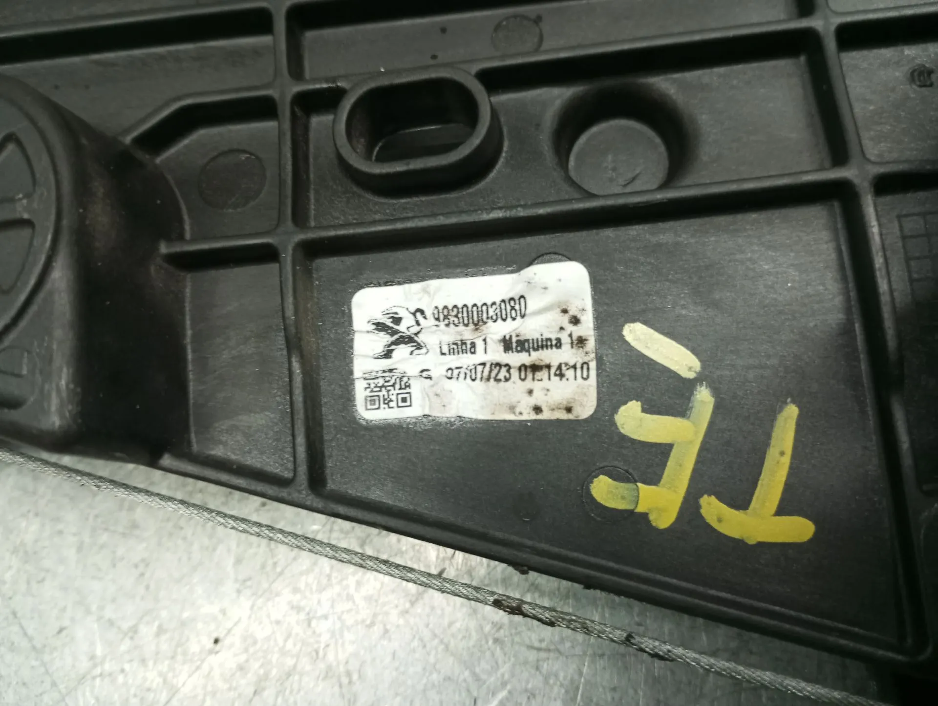 Elevador vidros trás esquerdo PEUGEOT 2008 II (U_) Imagem-3