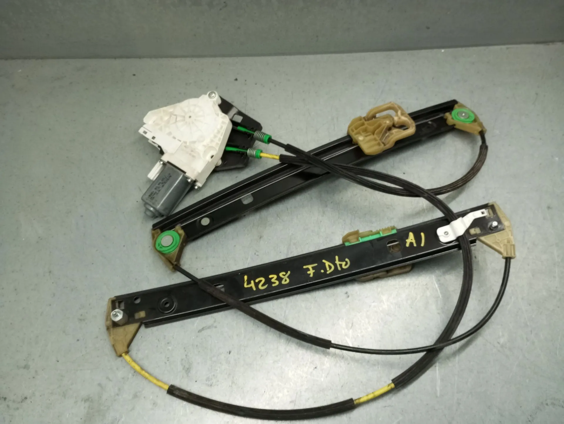 Elevador vidros frente direito AUDI A1 (8X1, 8XK)