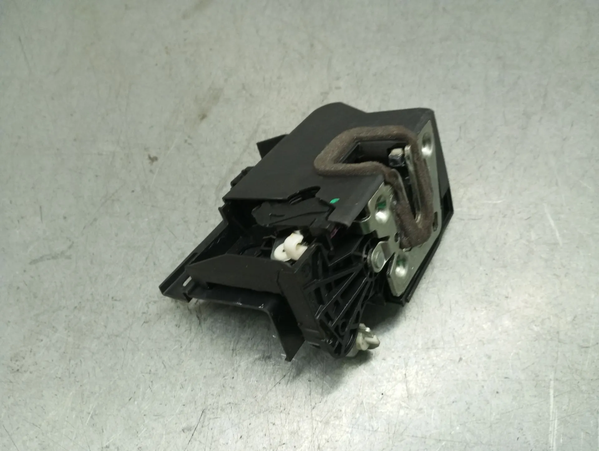 Fechadura / fecho porta frente direito DACIA Sandero III