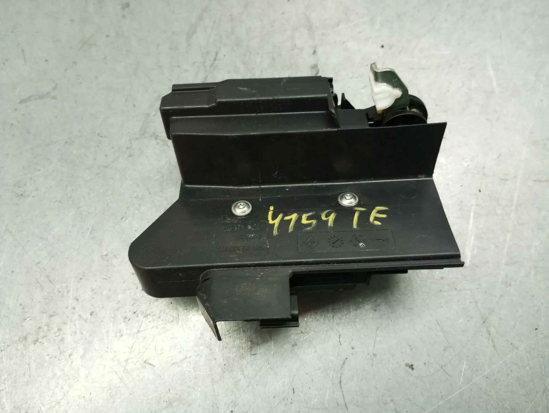 Fechadura / fecho porta trás esquerdo DACIA Sandero III