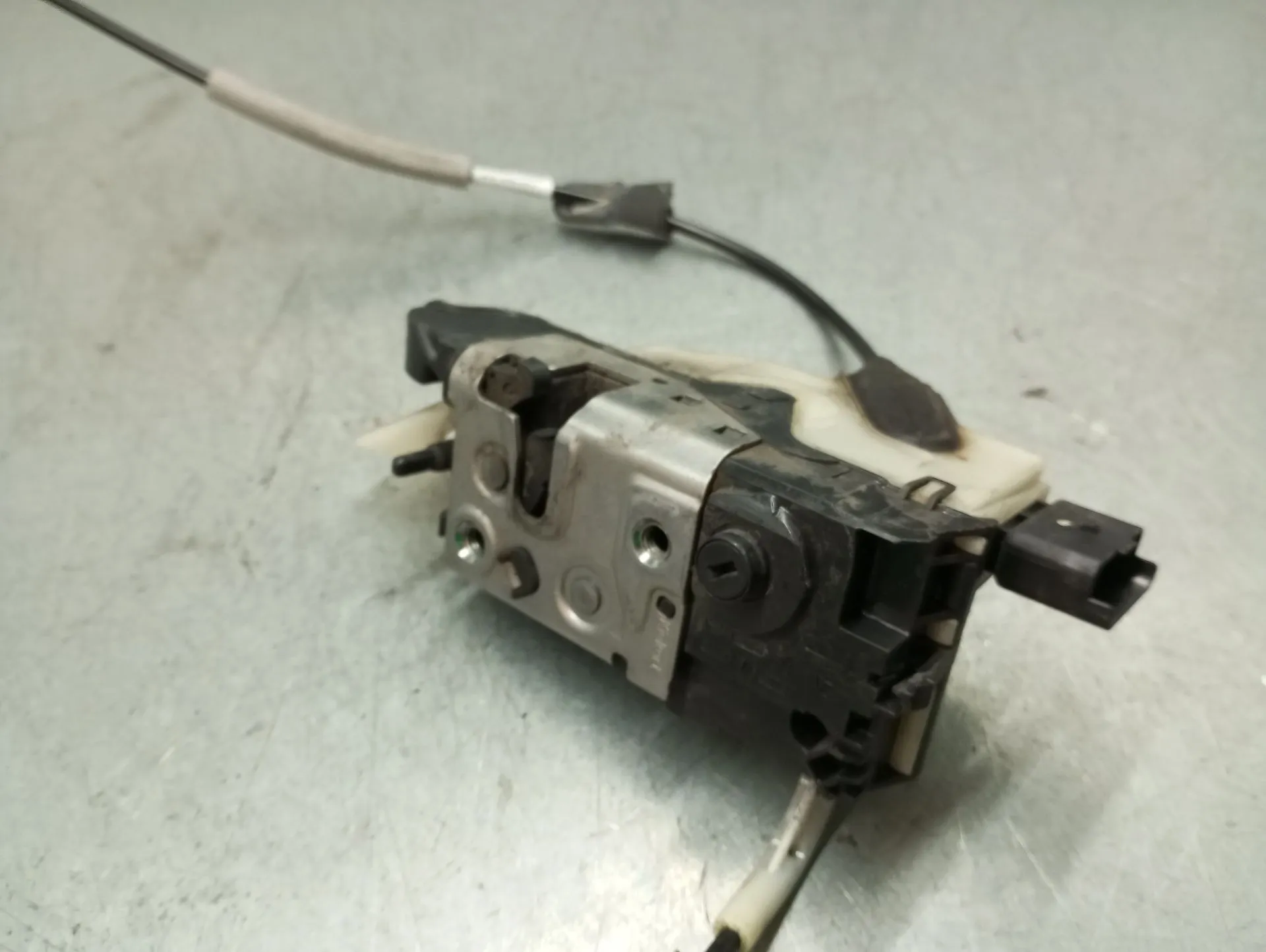 Fechadura / fecho porta frente esquerdo PEUGEOT 208 Imagem-2