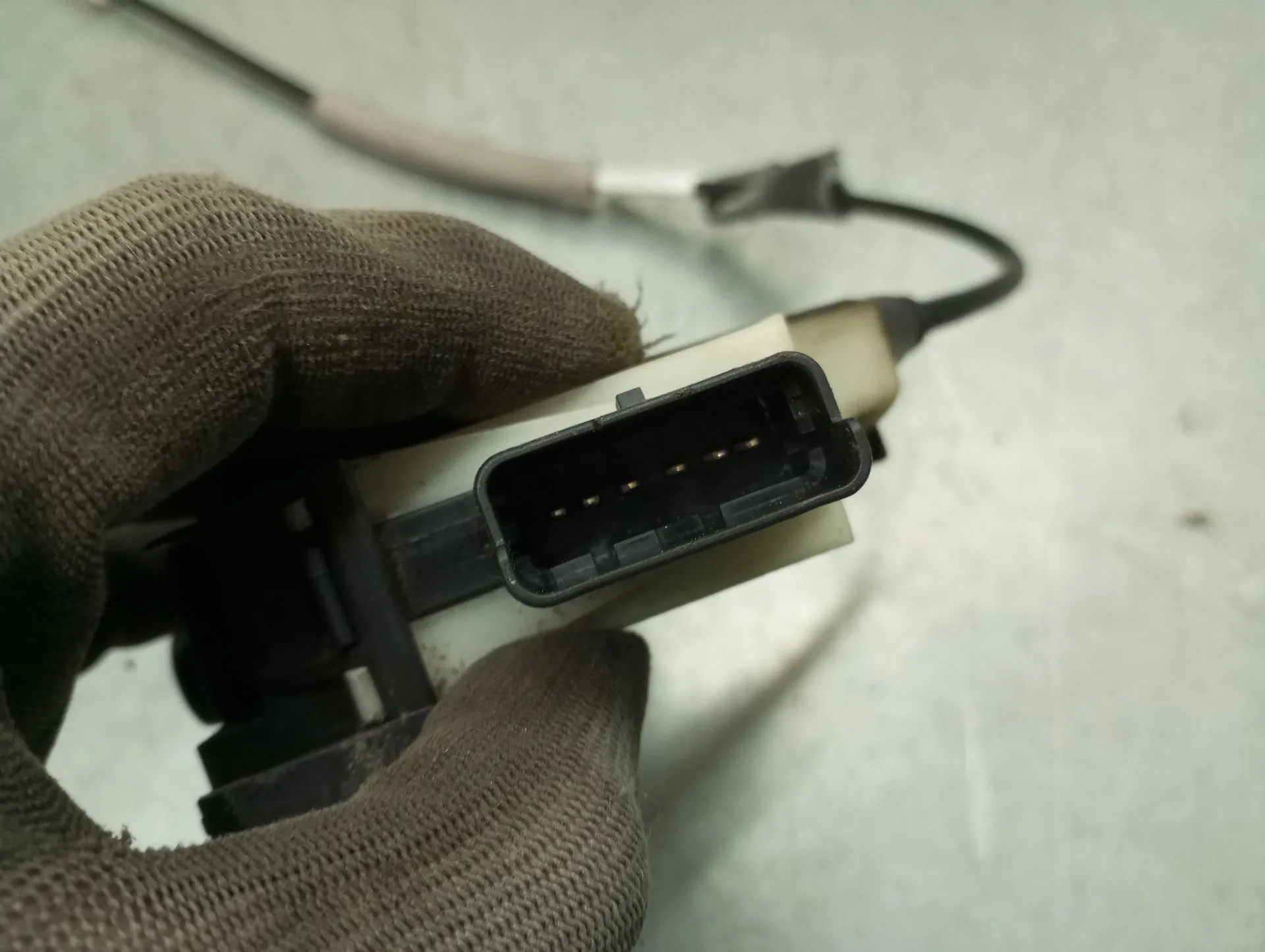 Fechadura / fecho porta frente esquerdo PEUGEOT 208 Imagem-3