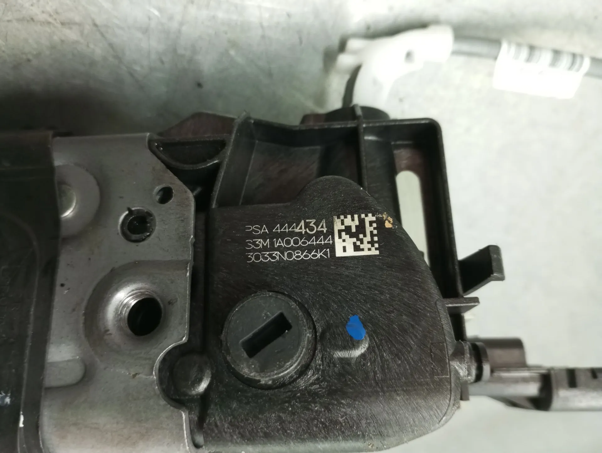 Fechadura / fecho porta trás direito PEUGEOT 2008 II (U_) Imagem-2