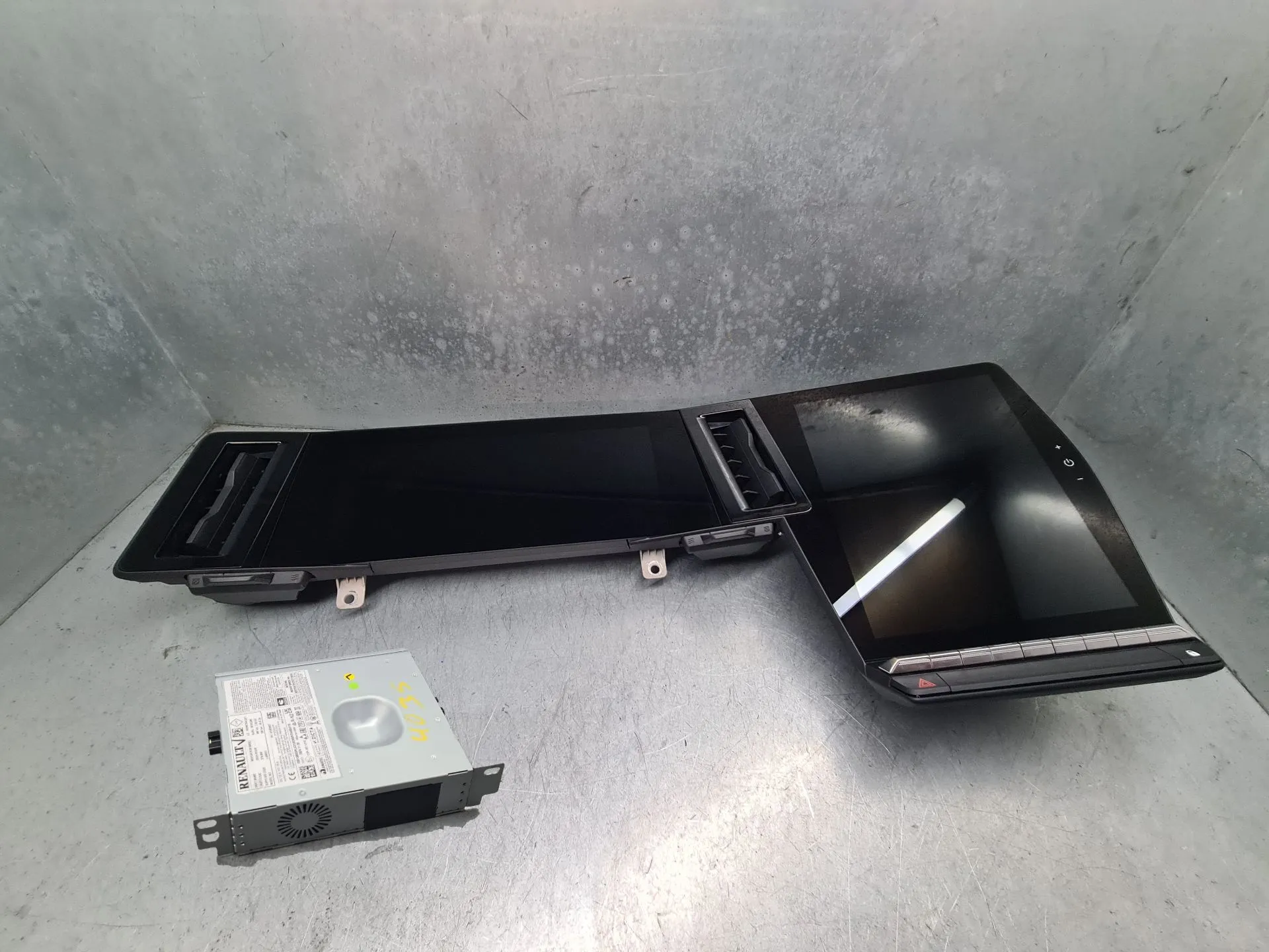 Kit Auto-rádio RENAULT Austral Imagem-0