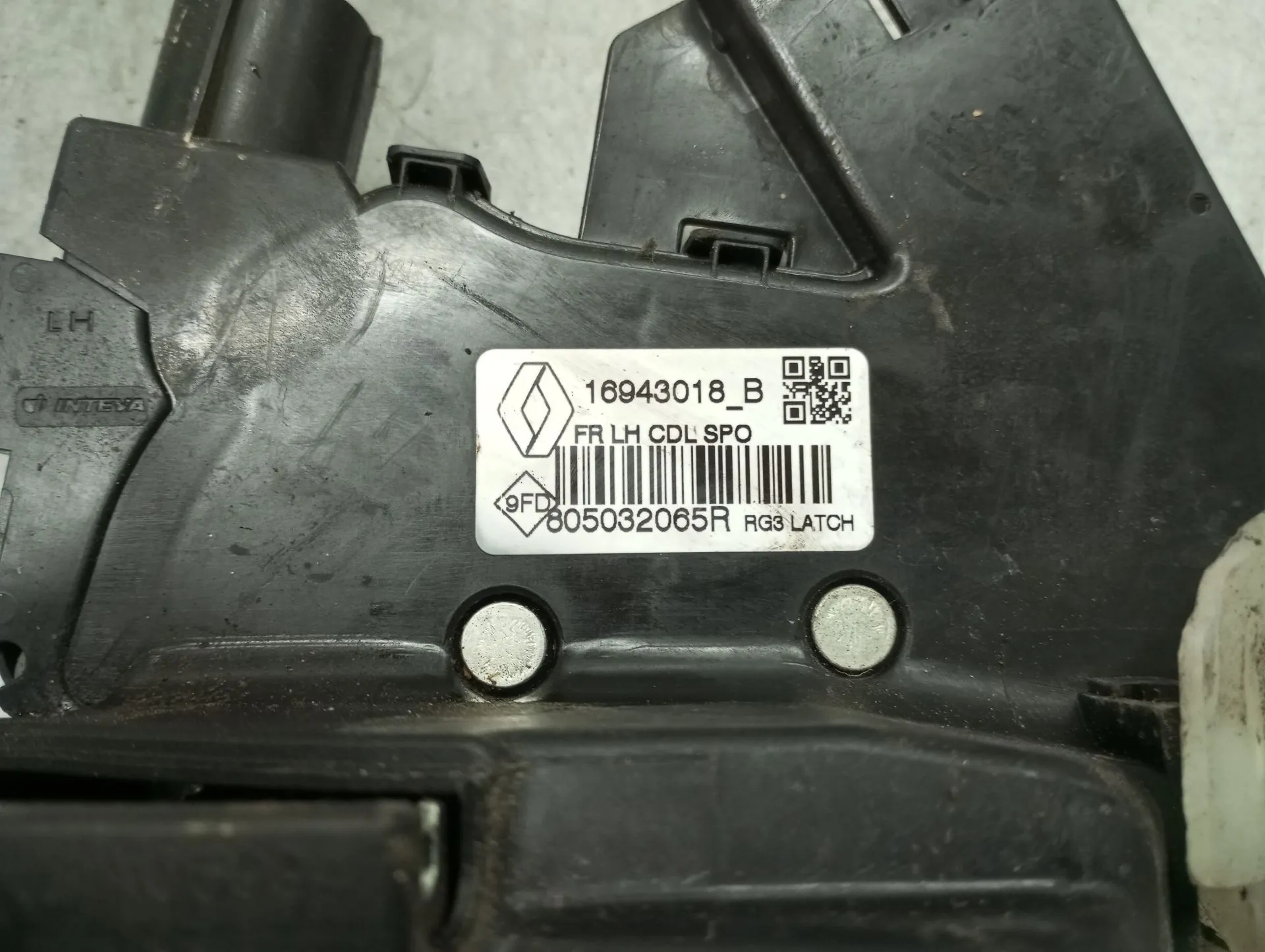 Fechadura / fecho porta frente esquerdo RENAULT Megane IV (B9A/M_) Imagem-4