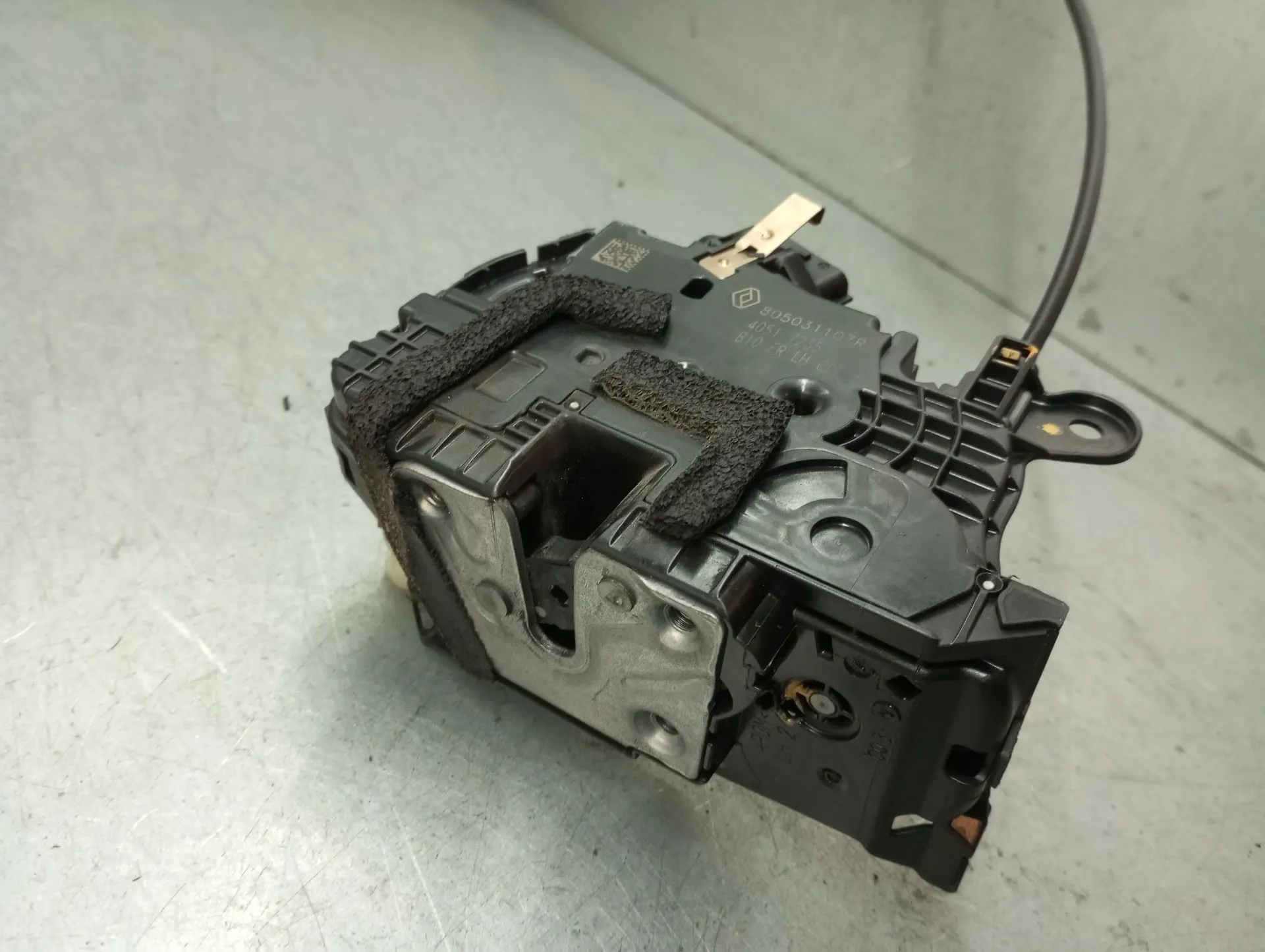 Fechadura / fecho porta frente esquerdo RENAULT Zoe (BFM_) Imagem-2