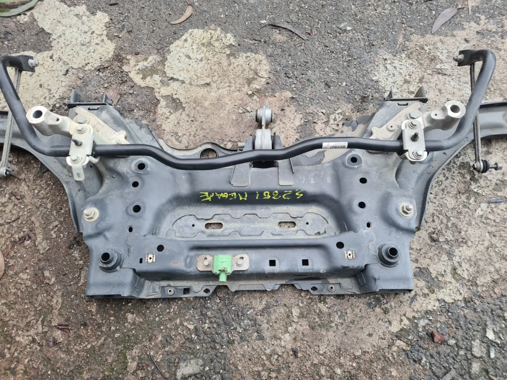Front subframe RENAULT Megane IV (B9A/M_)