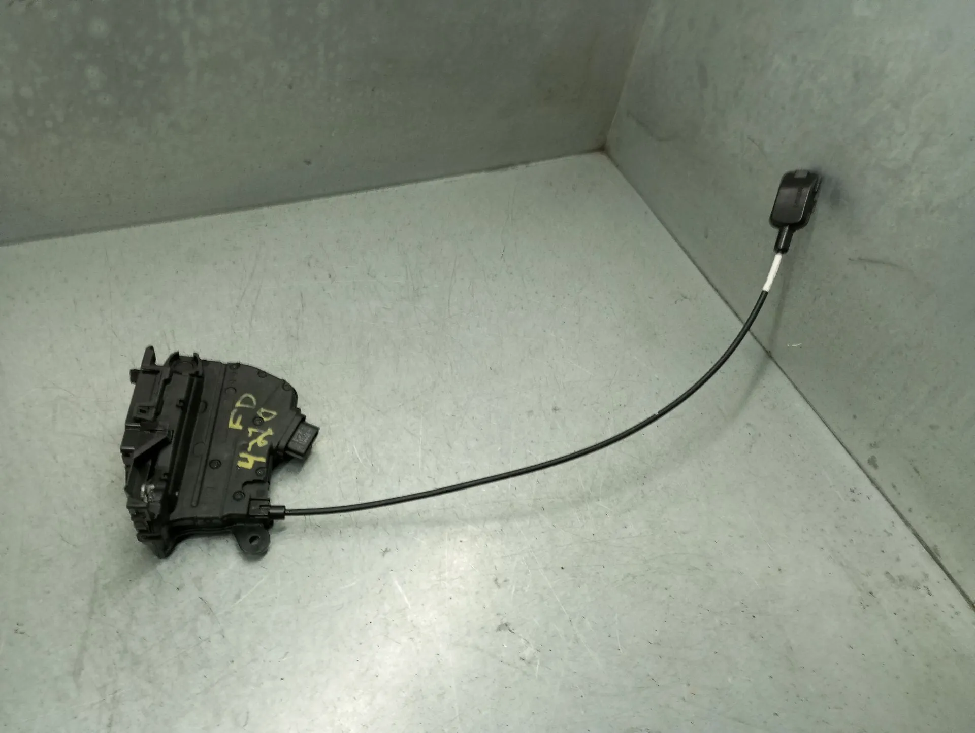 Fechadura / fecho porta frente direito RENAULT Trafic III (FG_)