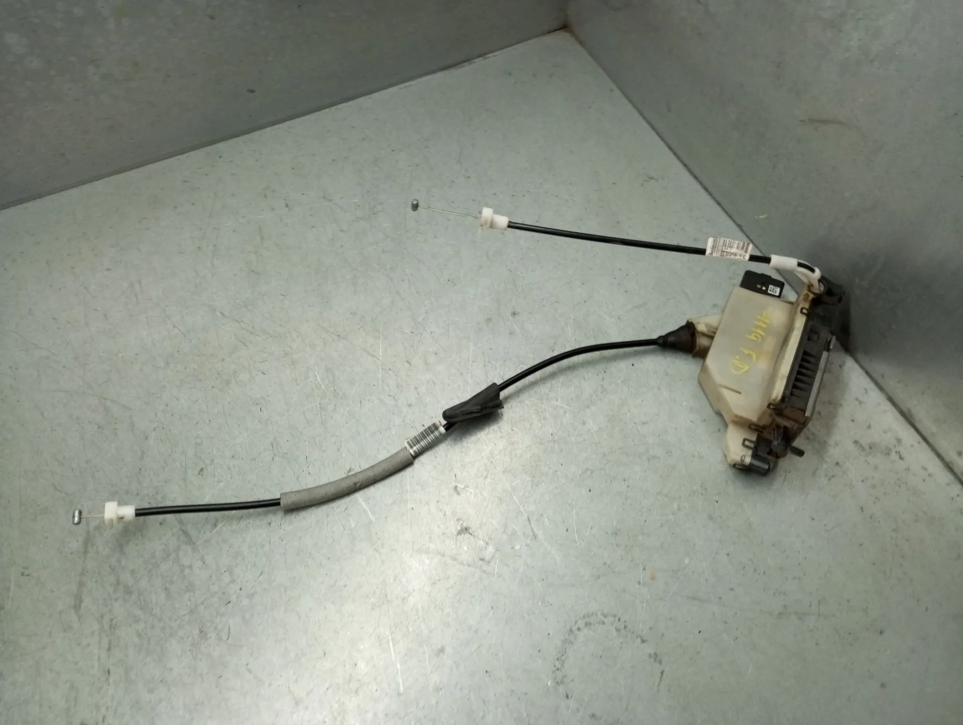 Fechadura / fecho porta frente direito PEUGEOT 2008 I (CU_)