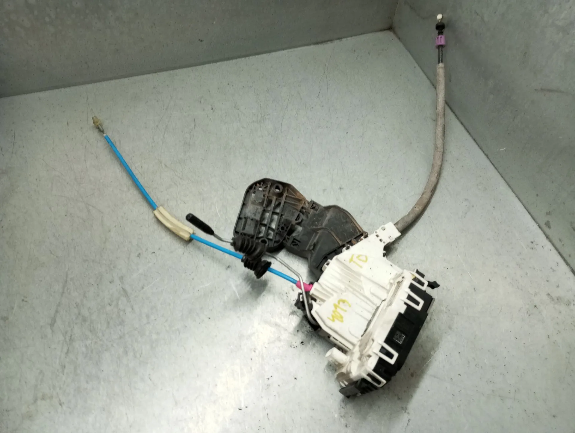 Fechadura / fecho porta trás direito MERCEDES-BENZ CLA Shooting Brake (X117)