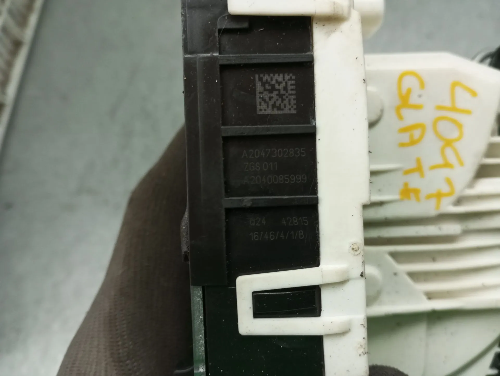 Fechadura / fecho porta trás esquerdo MERCEDES-BENZ GLA (X156) Imagem-3