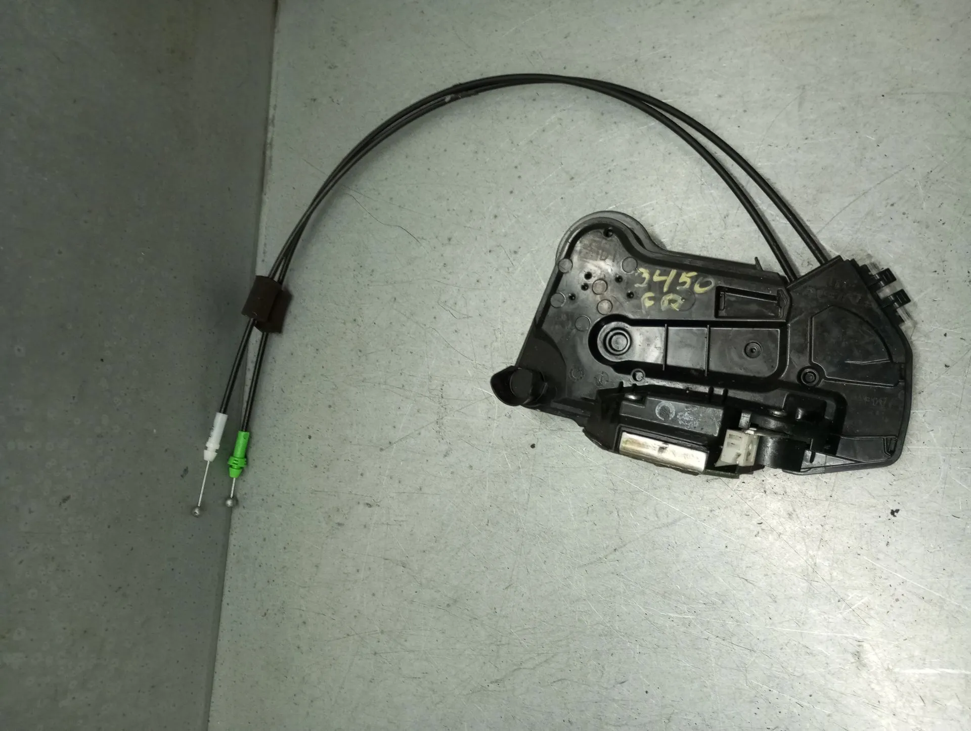 Fechadura / fecho porta frente direito PEUGEOT 108