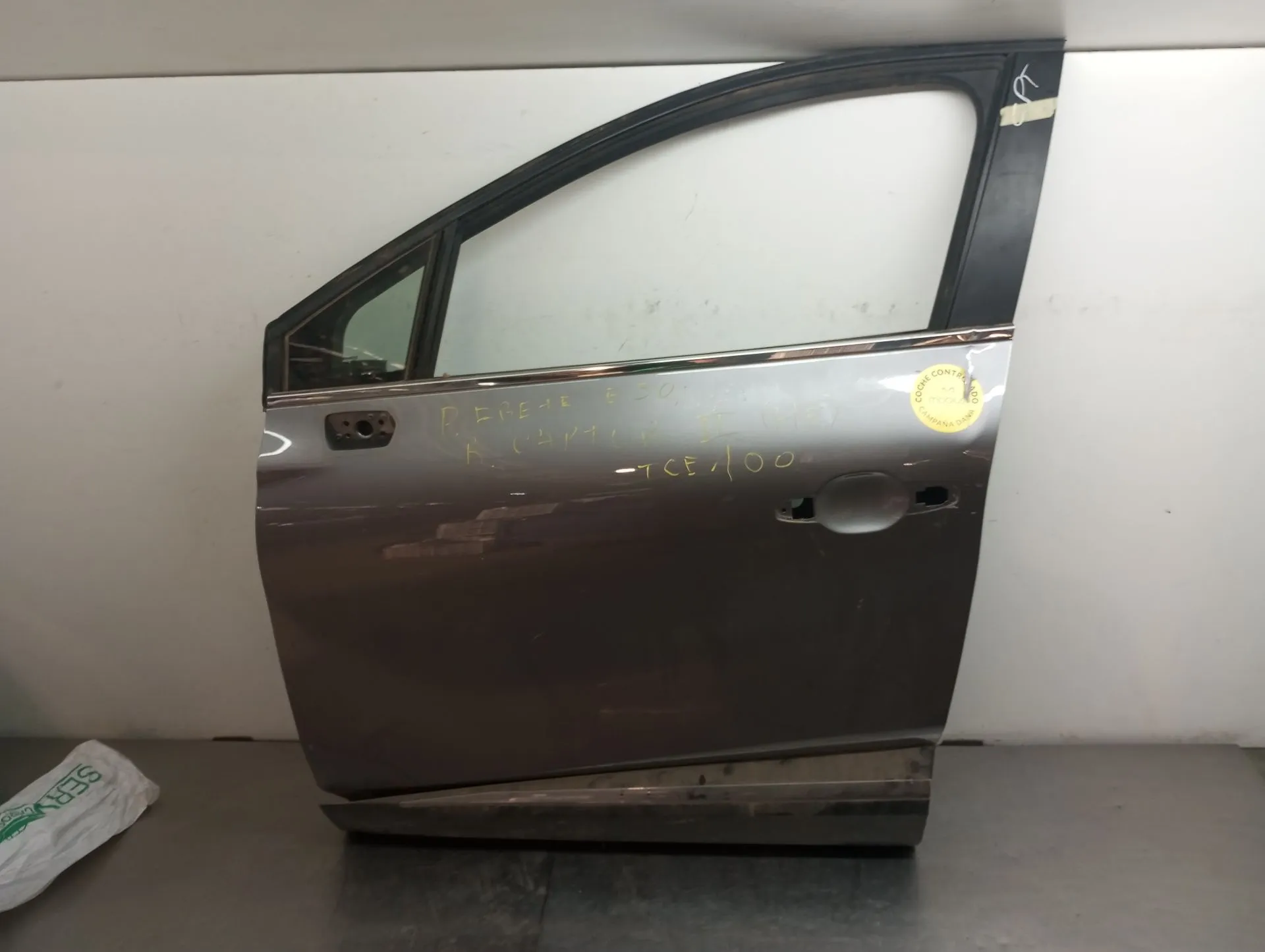 Porta frente esquerda RENAULT Captur II