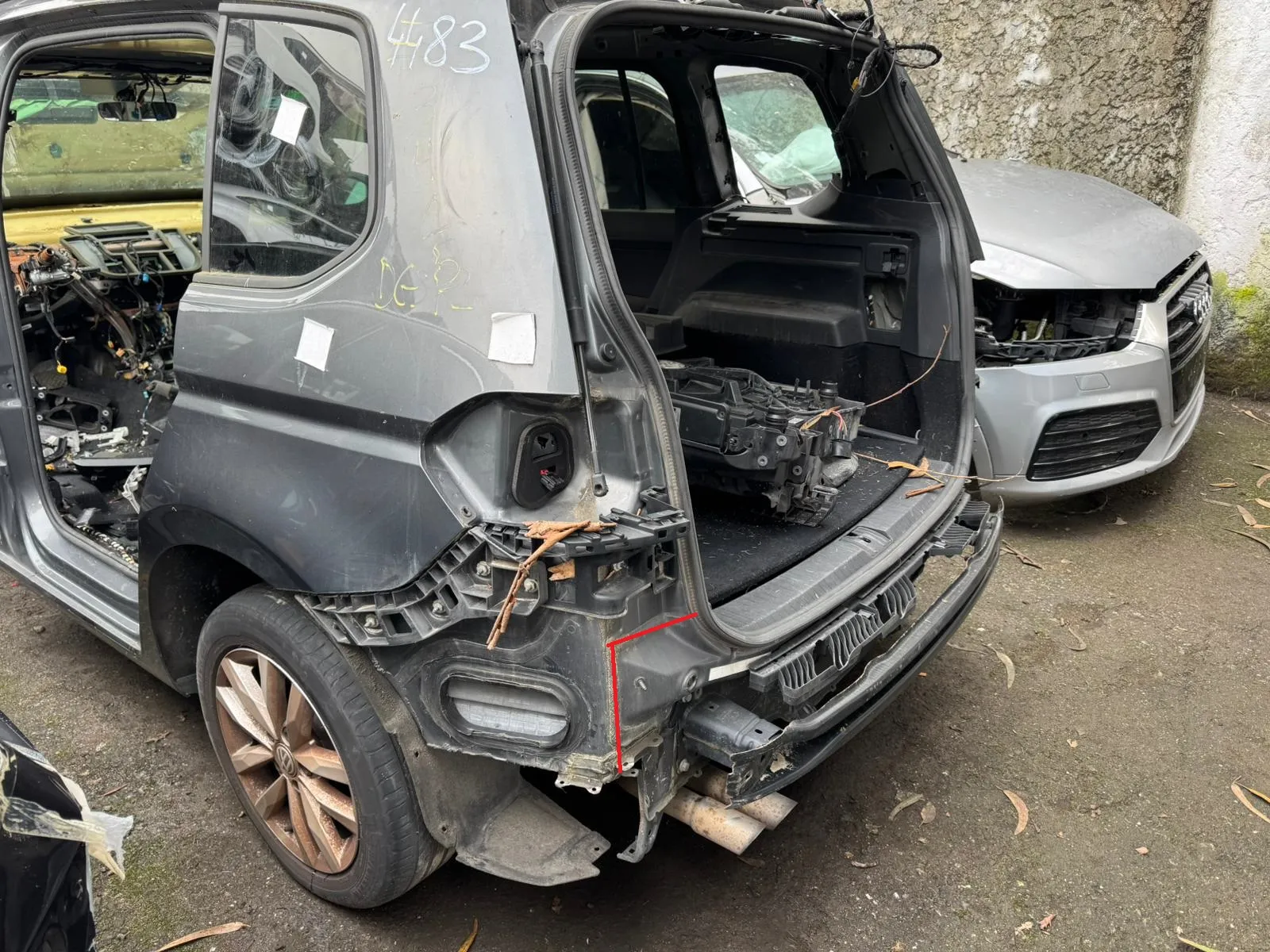 Traseira em Chapa VOLKSWAGEN Touran (5T) Imagem-1