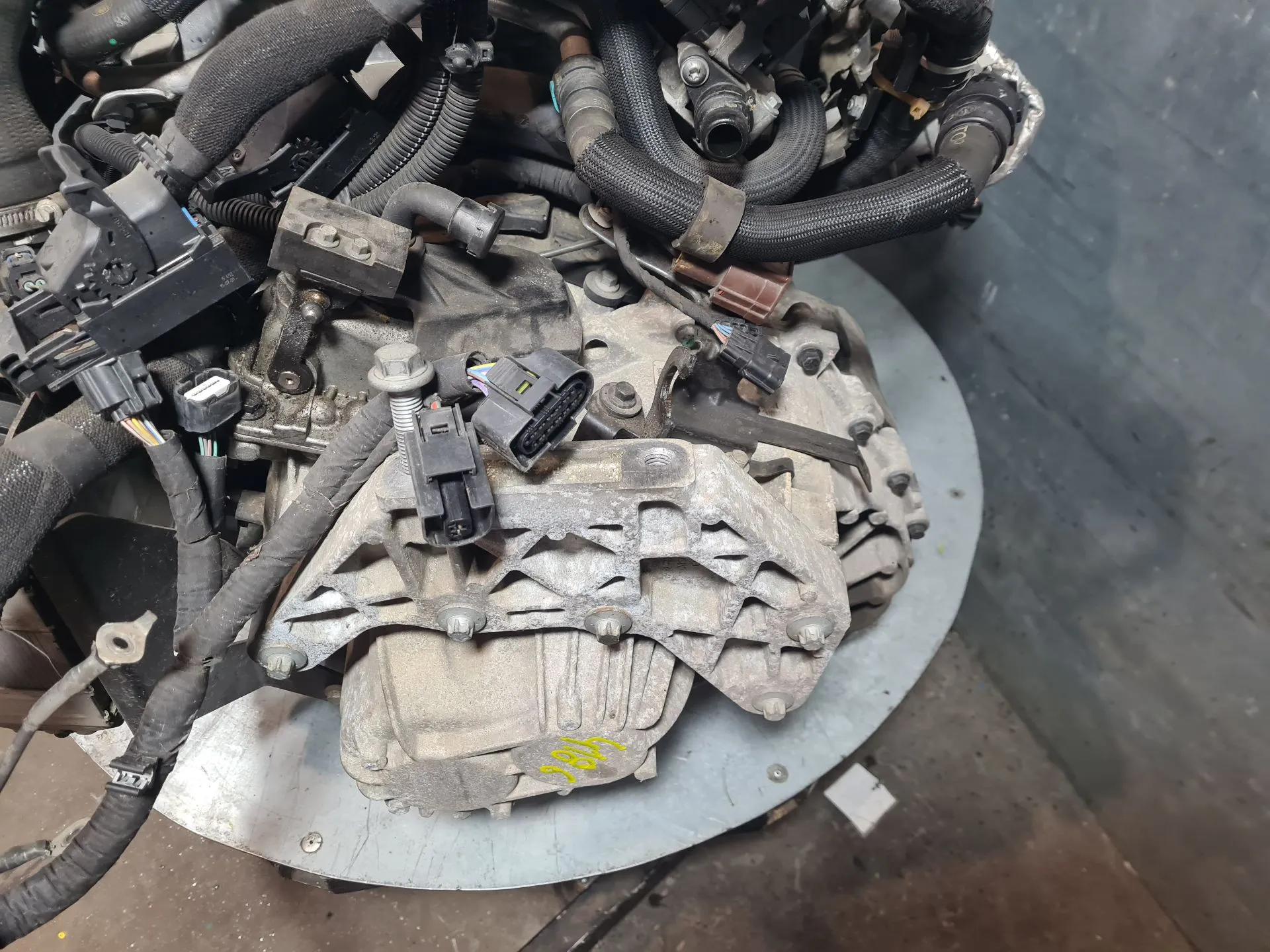 Manual gearbox LAND ROVER Range Rover Evoque (L538)