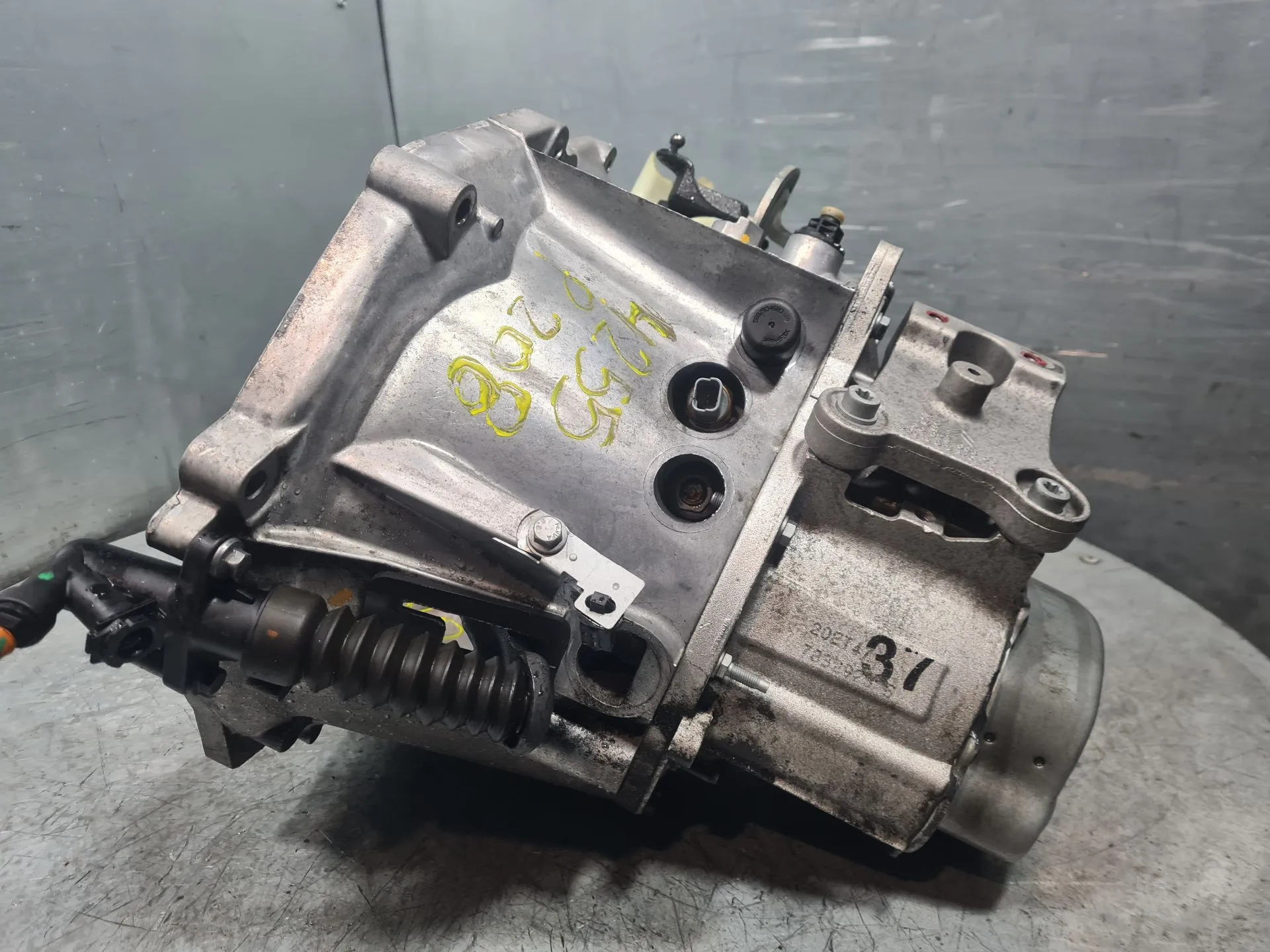 Boîte de vitesses manuelle PEUGEOT 208 Imagem-2