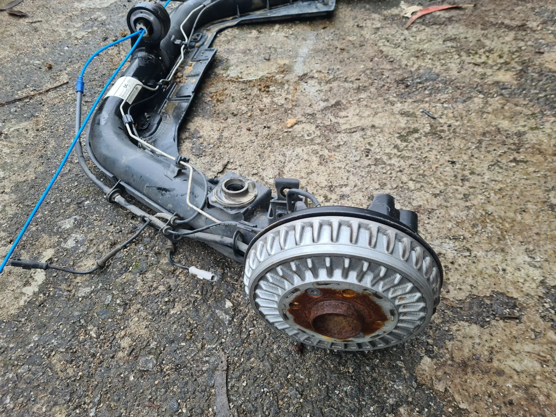 Eje trasero con tambor RENAULT Twingo III (BCM_) Imagem-2