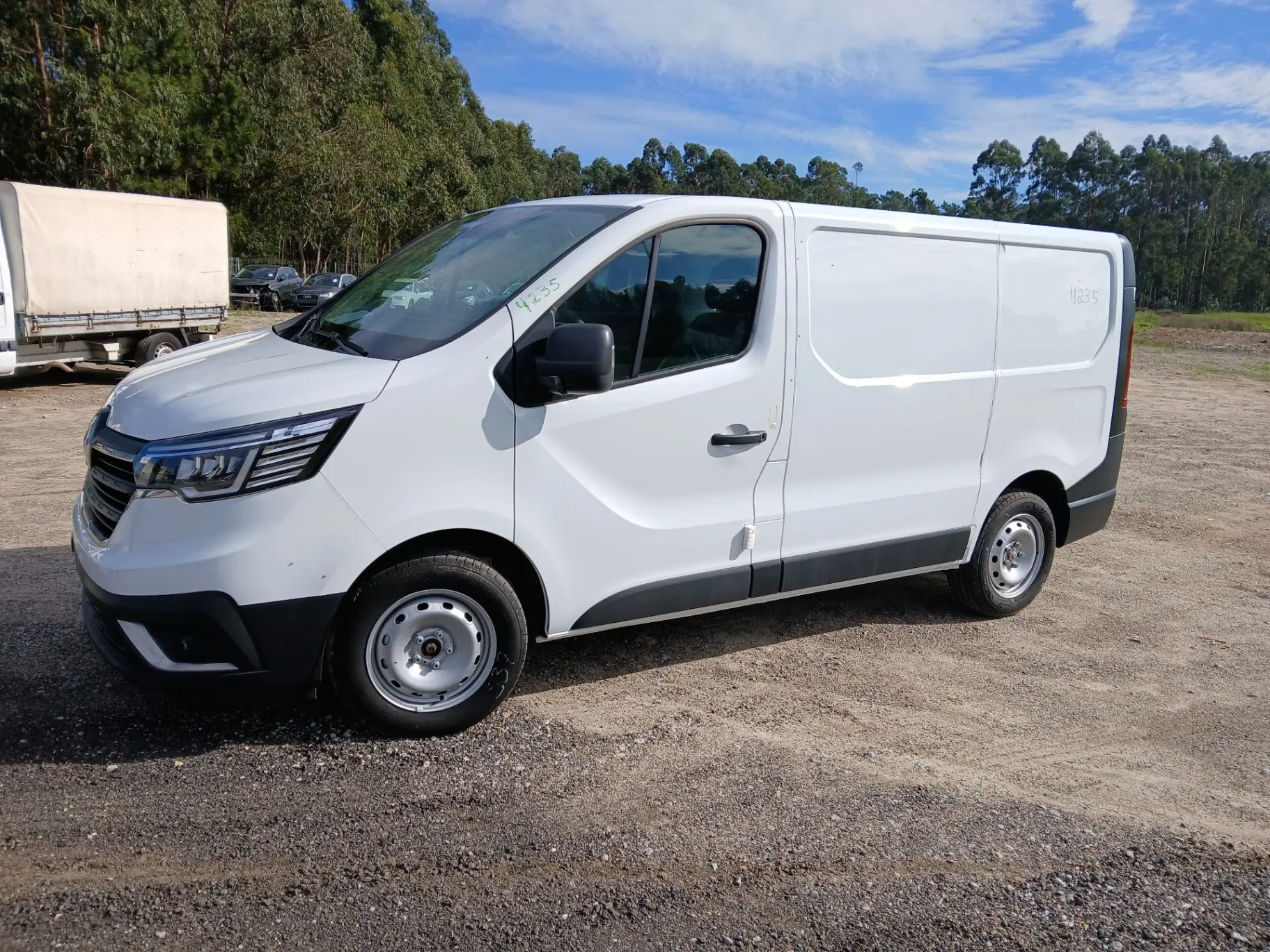 Frente Completa RENAULT Trafic III (FG_) Imagem-1