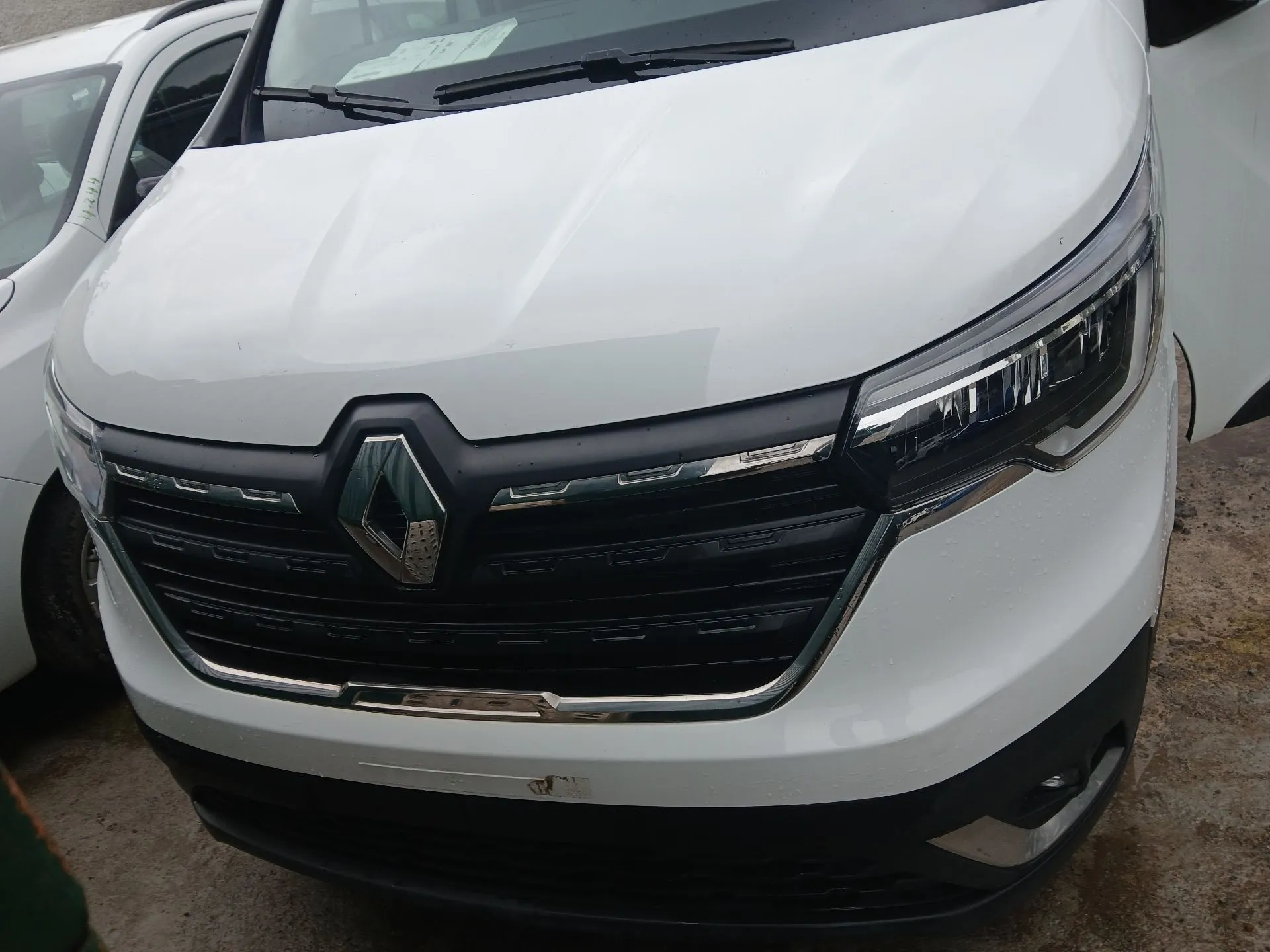 Frente Completa RENAULT Trafic III (FG_) Imagem-3