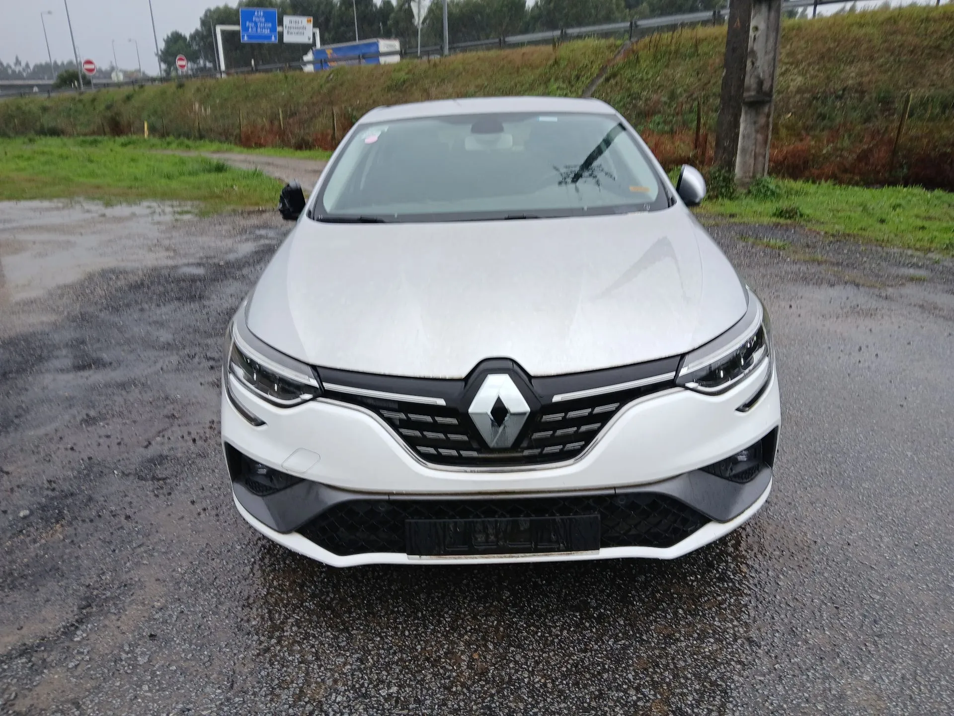 Frente Completa RENAULT Megane IV (B9A/M_) Imagem-0