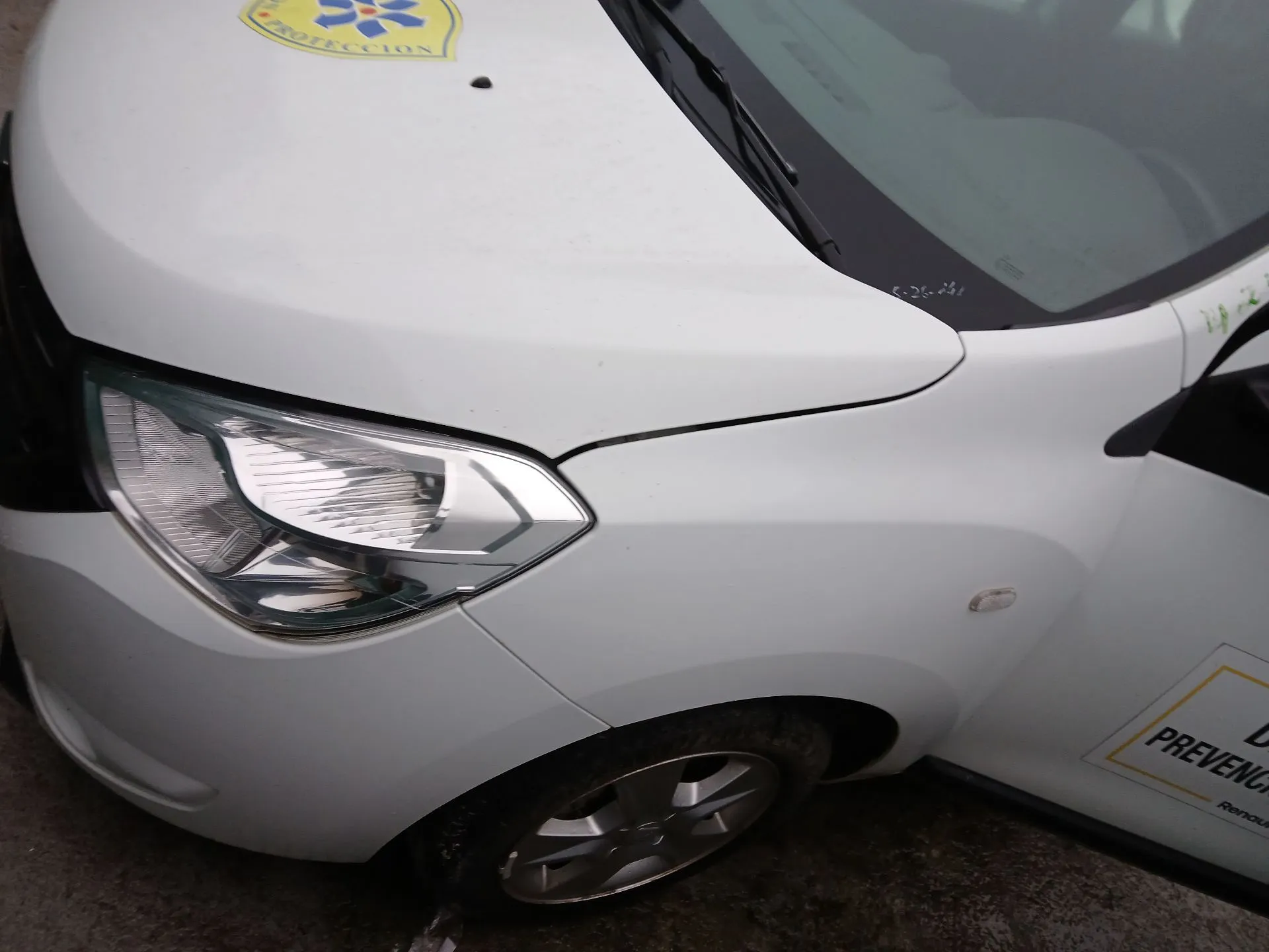 Frente Completa DACIA Lodgy (JS_) Imagem-6