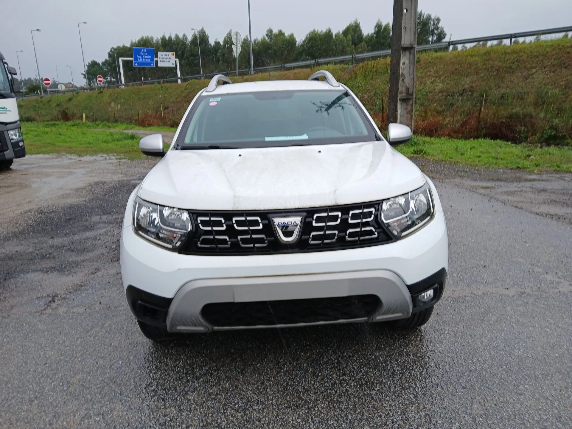 Frente Completa DACIA Duster (HM_) Imagem-1