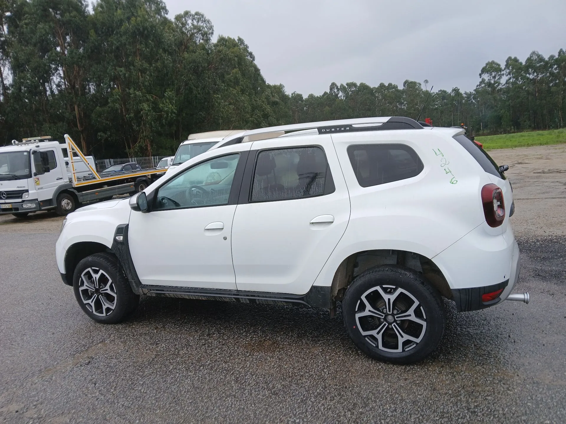 Frente Completa DACIA Duster (HM_) Imagem-3