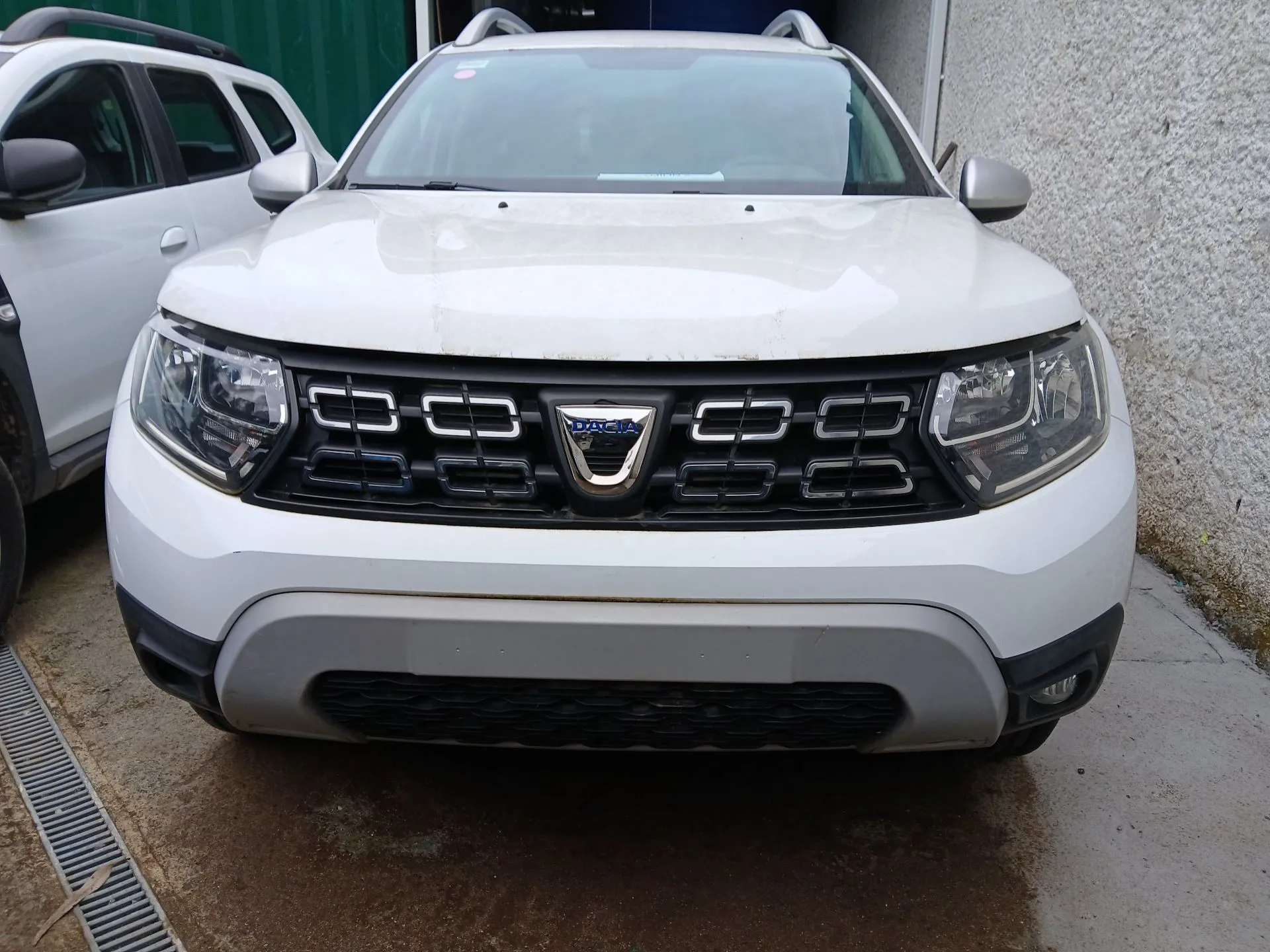 Frente Completa DACIA Duster (HM_) Imagem-4