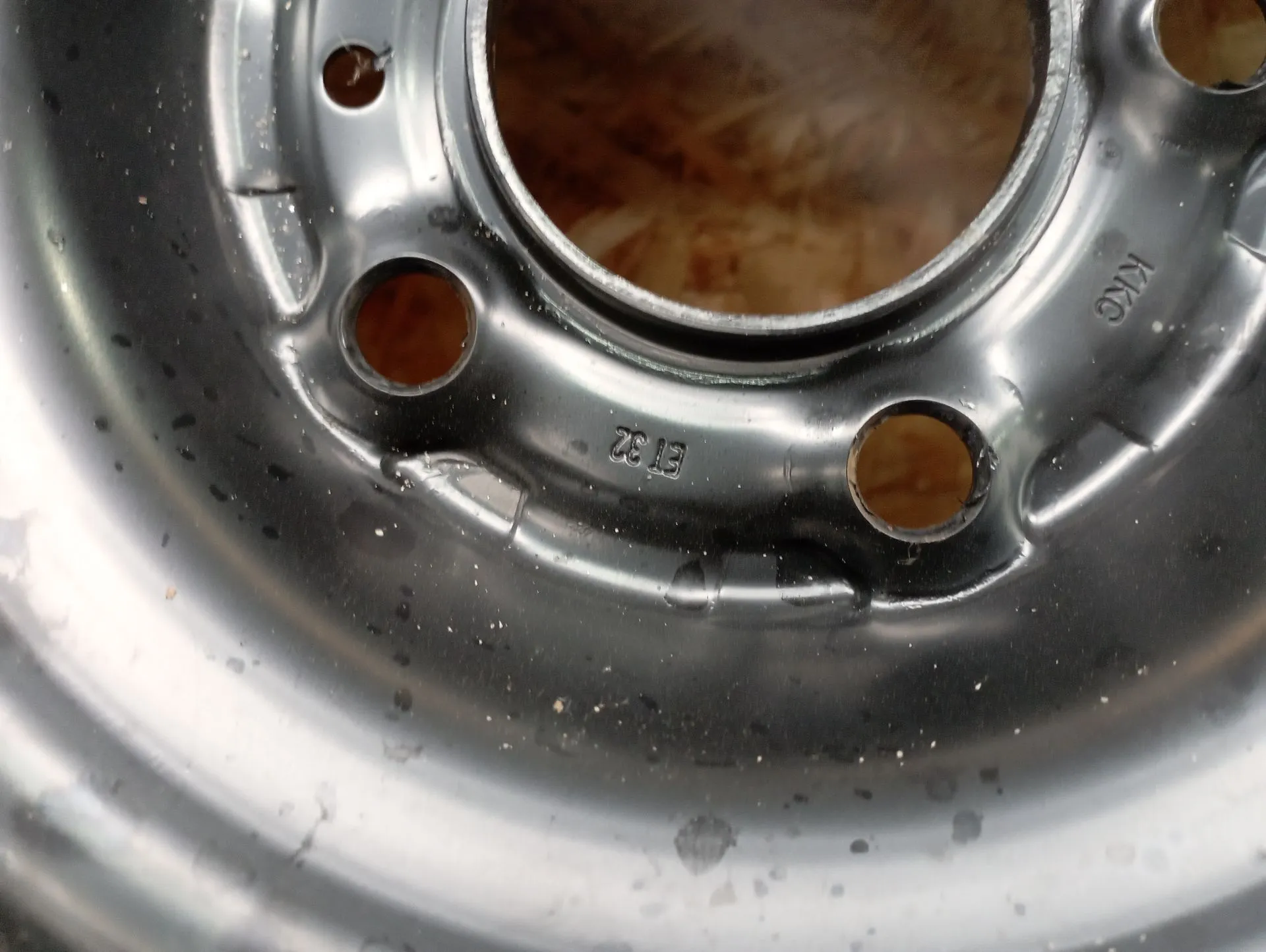 Roue de secours PEUGEOT 308 SW II Imagem-1